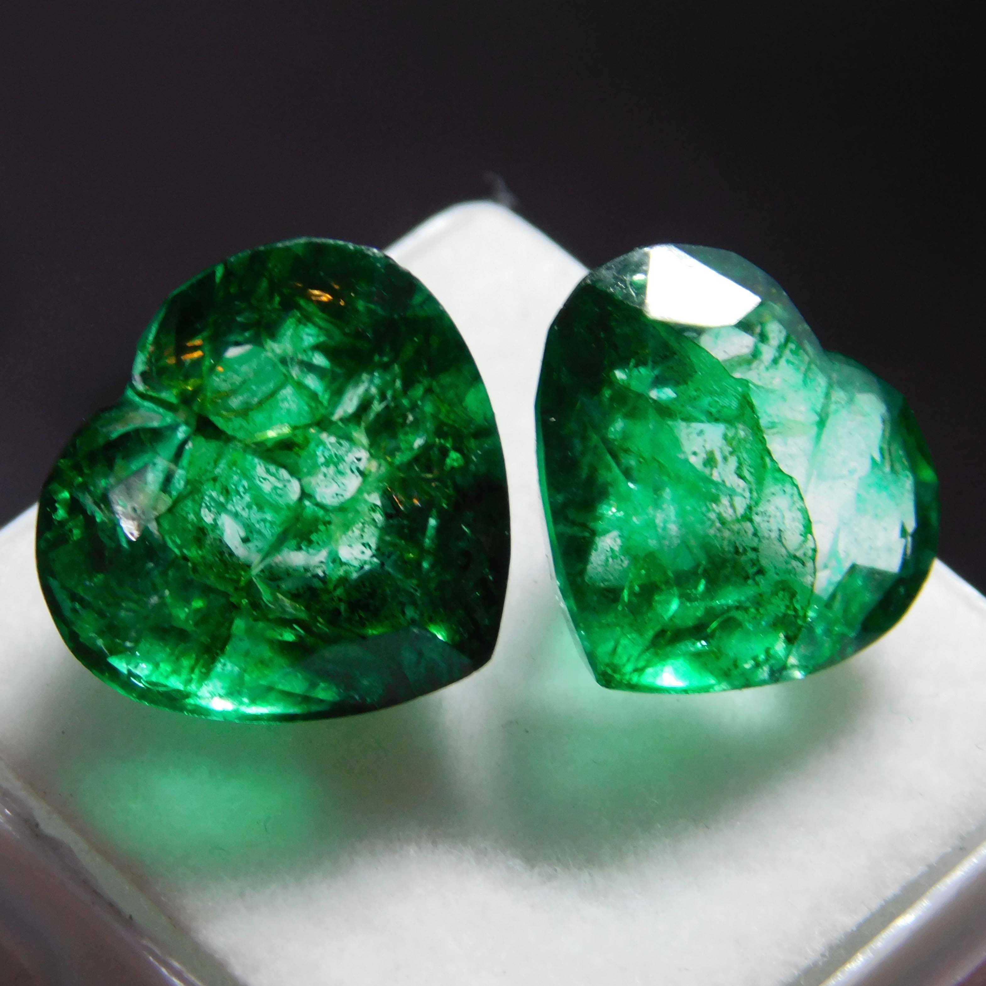 Green Emerald 20.52 Ct Colombian CERTIFIED Natural Heart Cut Rare Loose Gemstone