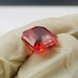 Square-shaped orange sapphire, 7.52 carats, a certified loose gemstone with a free gift.