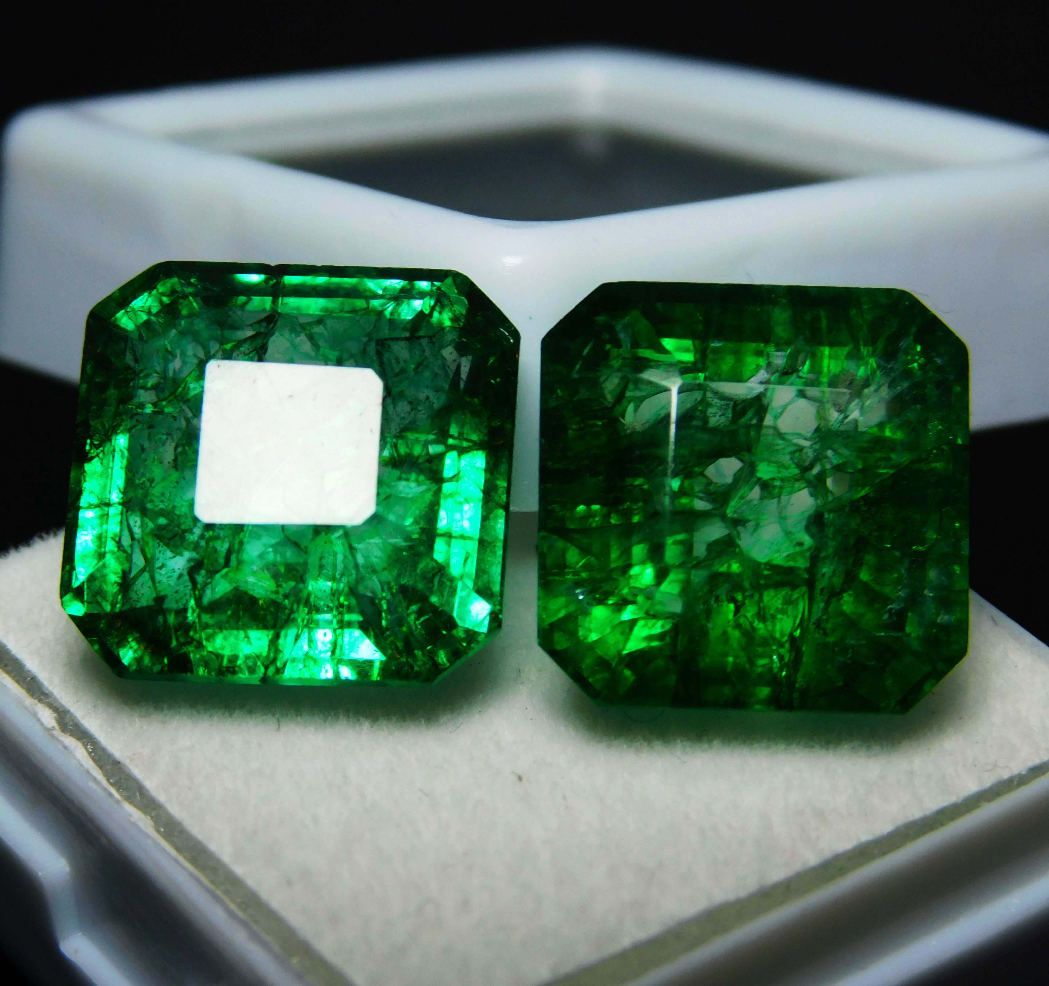 Natural 21.7 Ct Green Colombian Emerald Square Cut Pair CERTIFIED Loose Gemstone