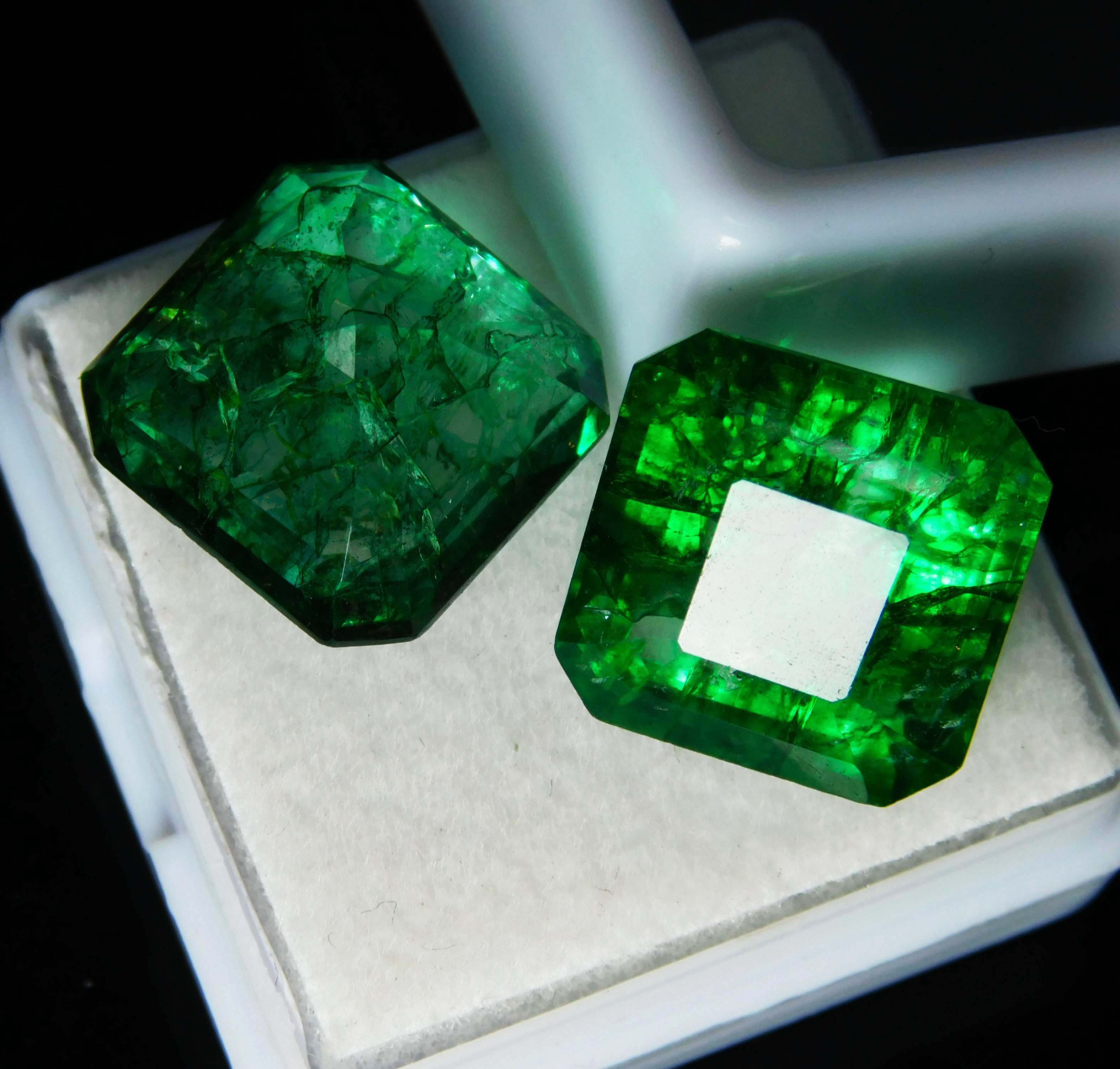 Natural 21.7 Ct Green Colombian Emerald Square Cut Pair CERTIFIED Loose Gemstone