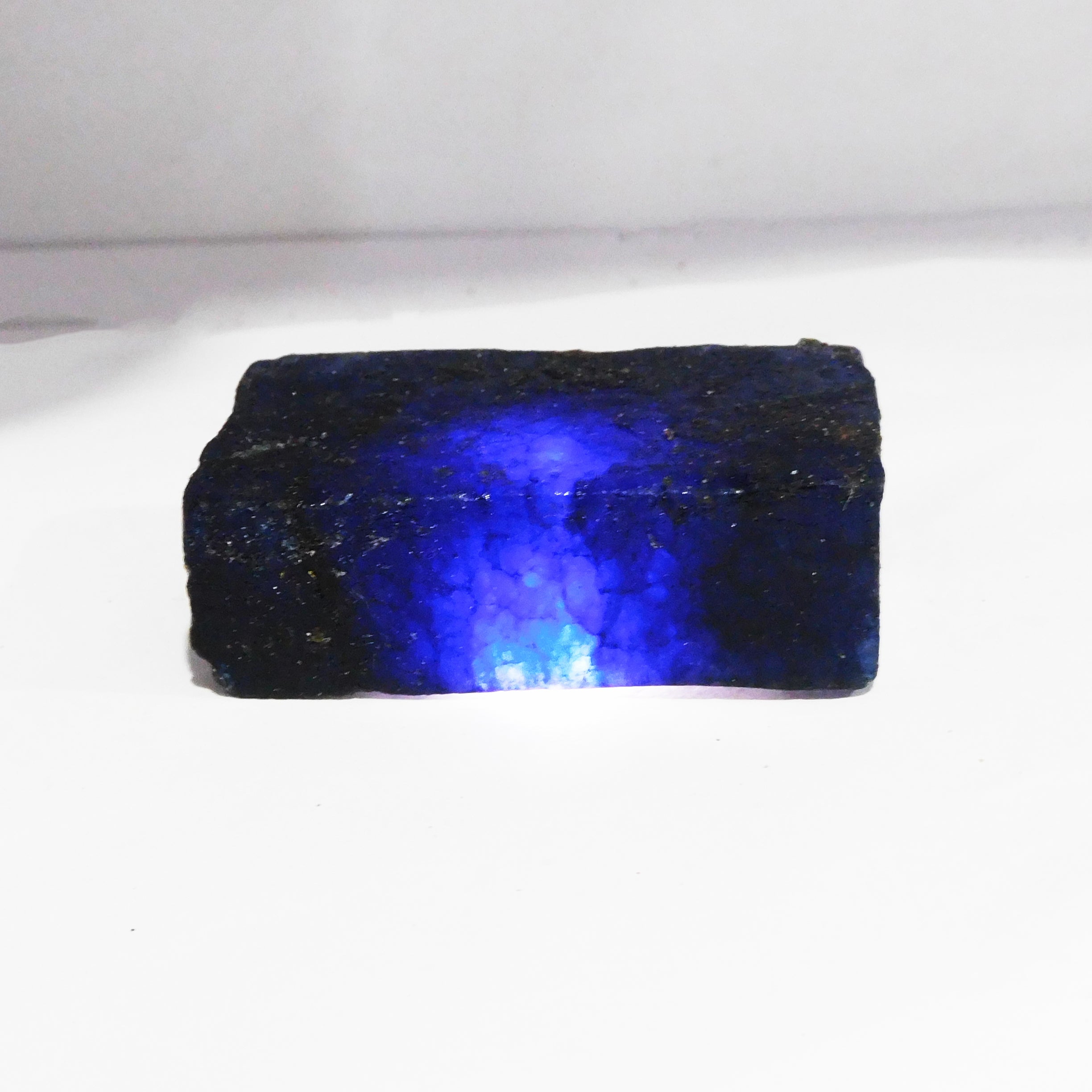 Tanzania Natural Raw 486.65 Carat Blue Tanzanite Certified Loose Gemstone Uncut Rough Blue Rock For Jwelery /Gift