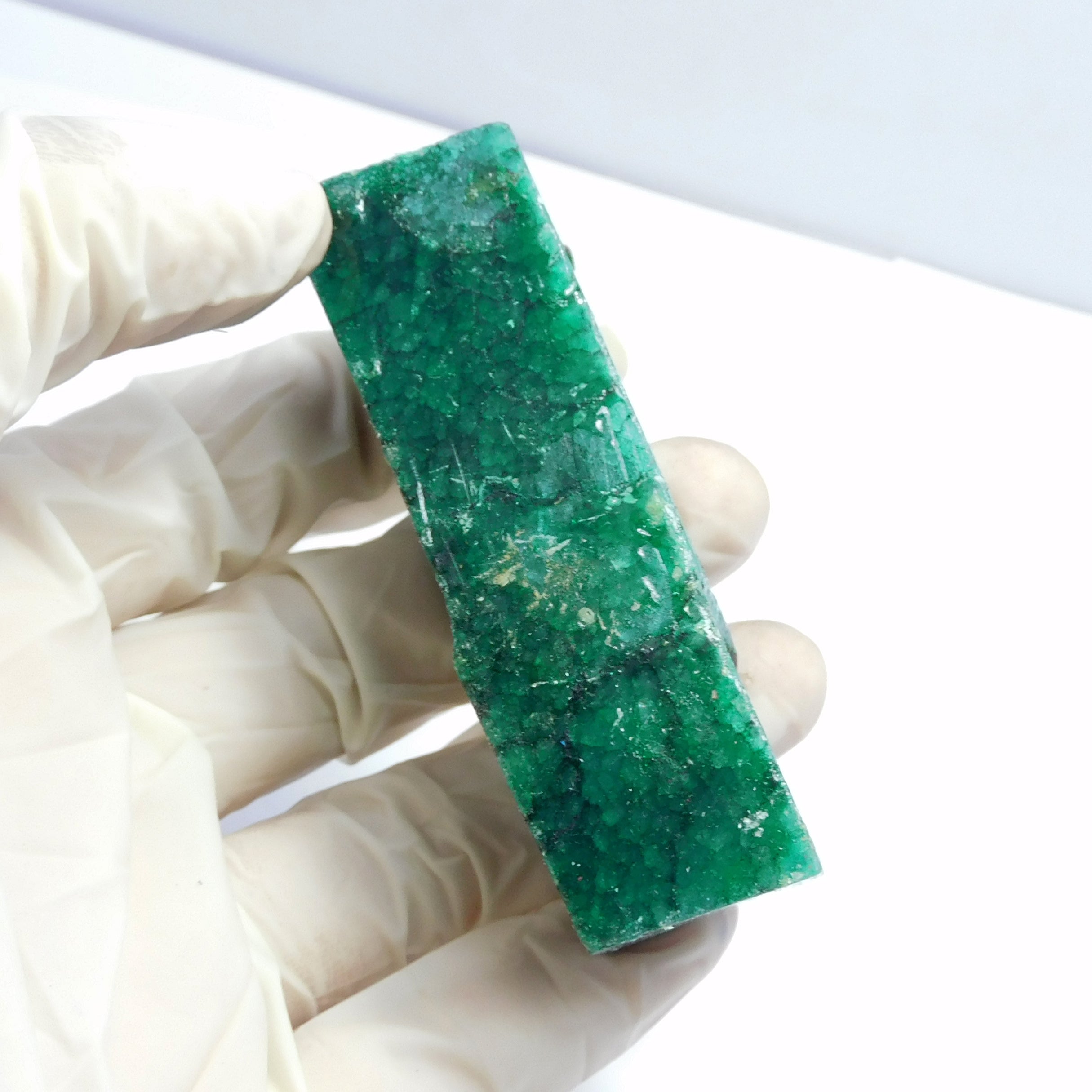 Best Offer !! Gift For Mother/ Sister | Uncut Rough From Colombia 443.65 Carat Natural Green Emerald Rough Certified Loose Gemstone