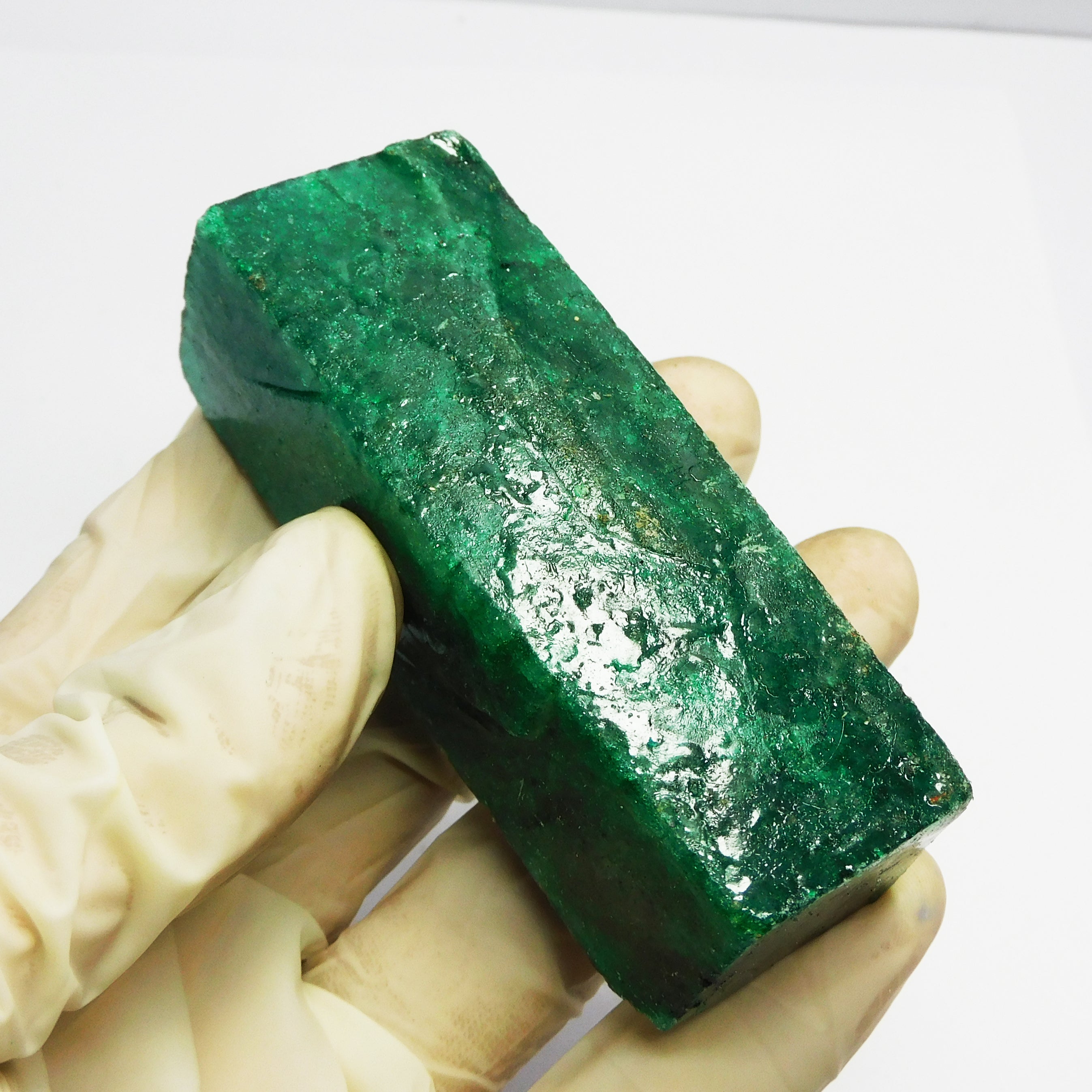 CERTIFIED Raw Uncut Rough 621.65 Carat Natural Green Emerald Rough Loose Gemstone