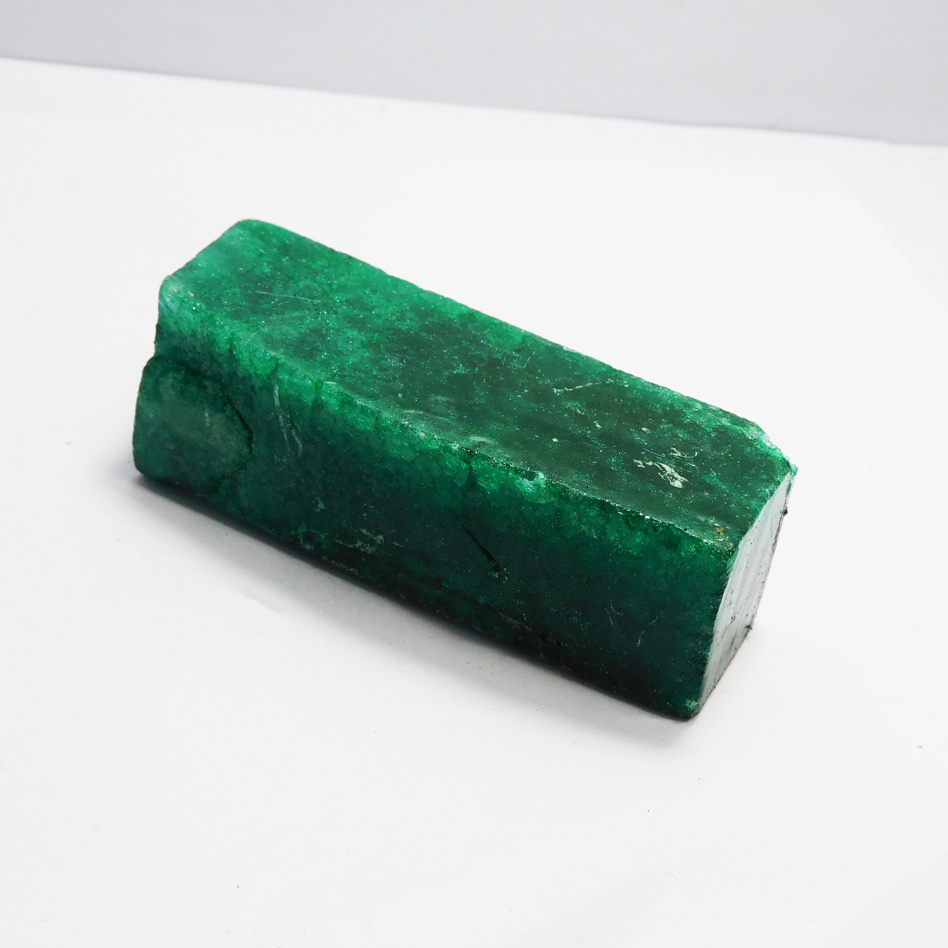CERTIFIED Raw Uncut Rough 621.65 Carat Natural Green Emerald Rough Loose Gemstone