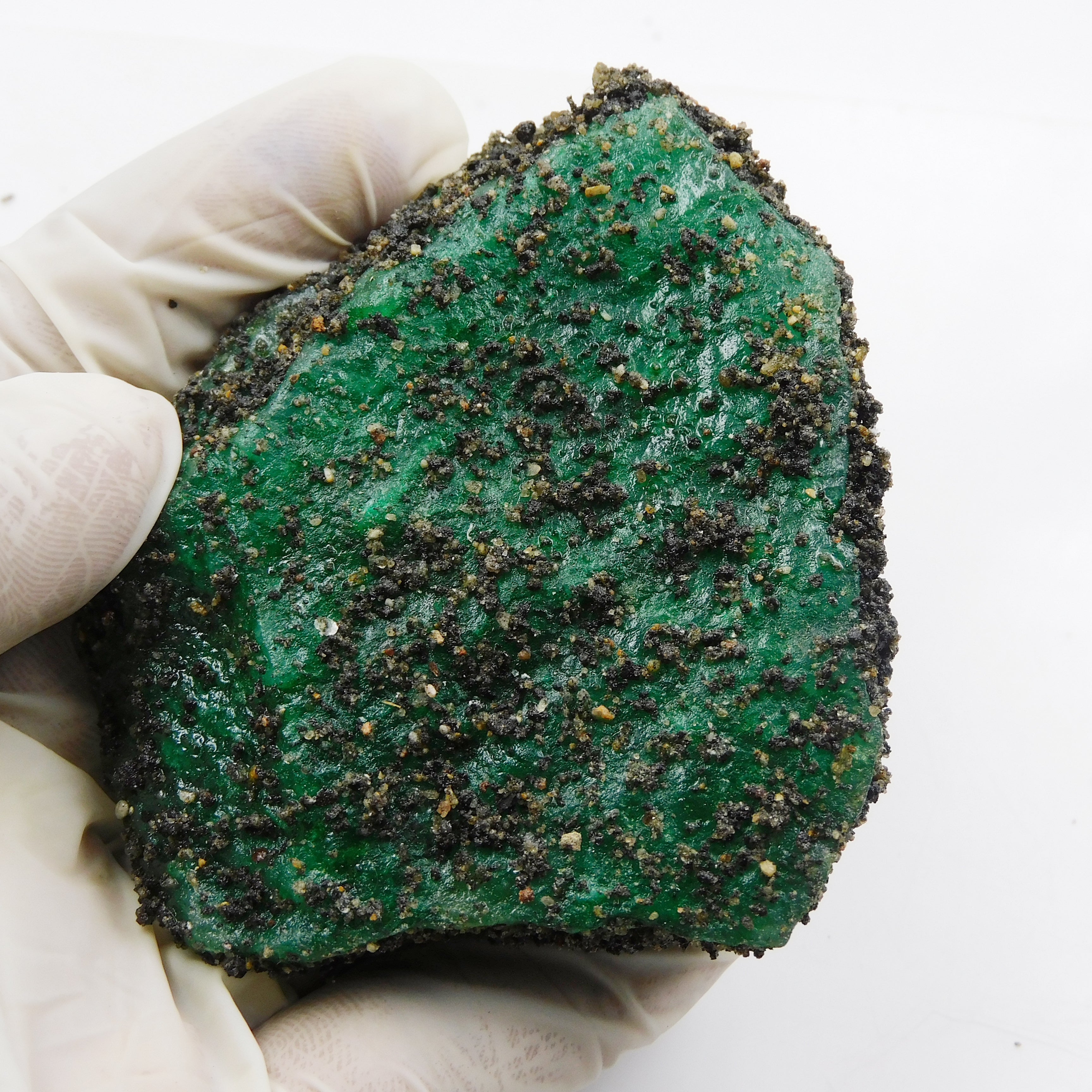 Certified Green Emerald Rough 607.65 Carat Natural Uncut Rough Loose Gemstone