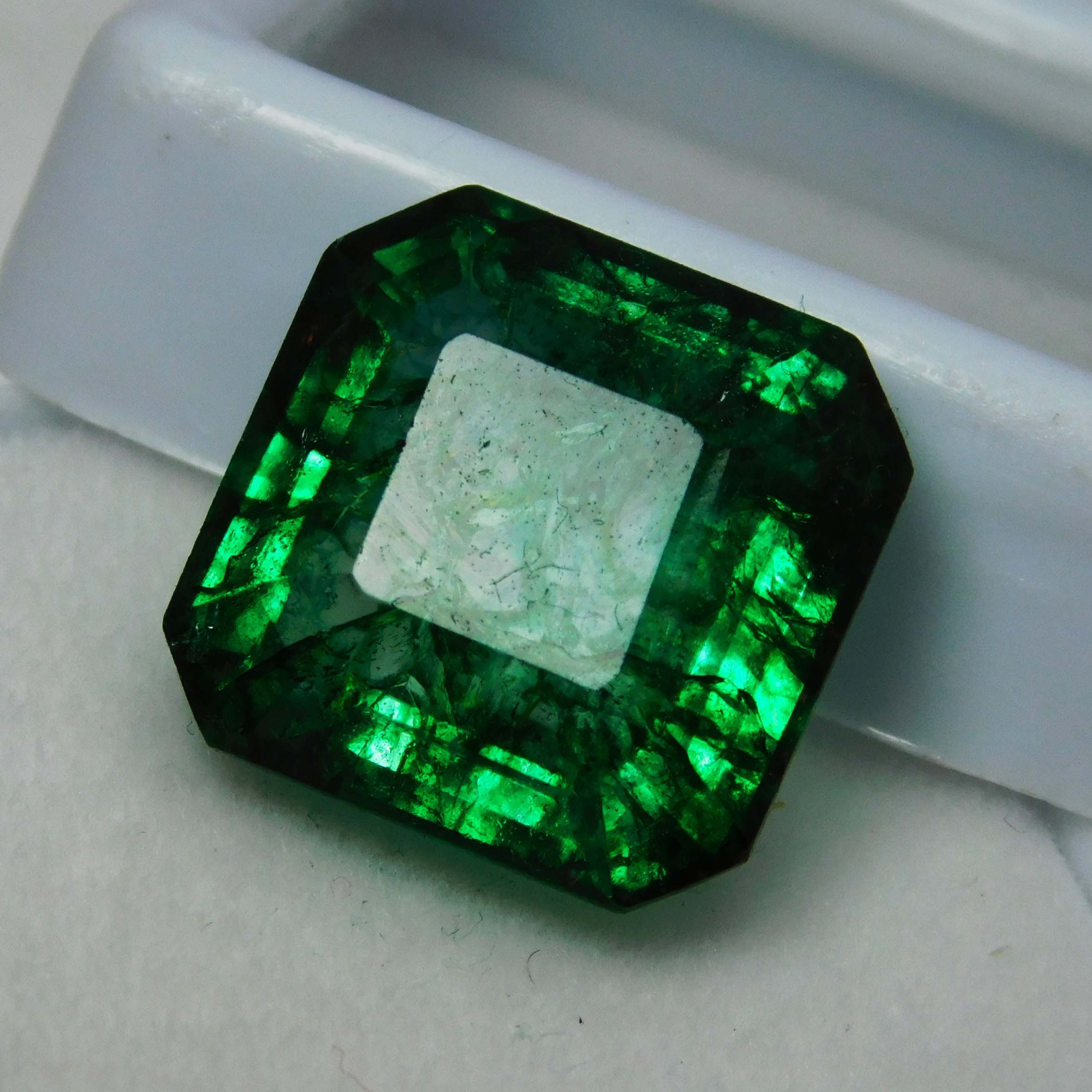 10 Ct Natural Green Colombian Emerald CERTIFIED Loose Gemstone Square Cut