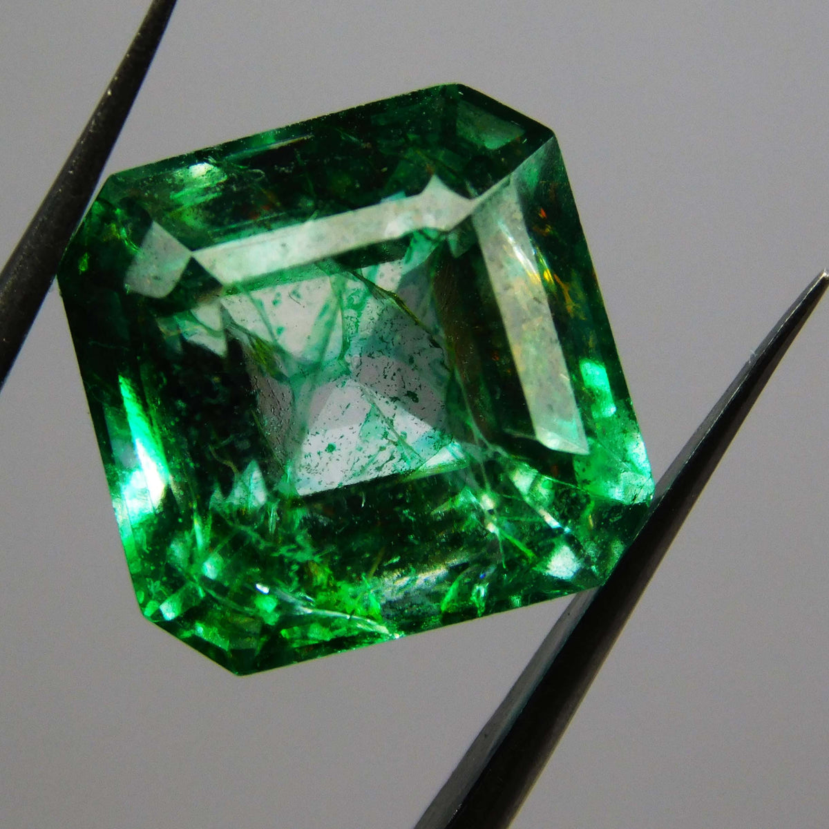 10.50 Ct Natural Emerald Green Colombian CERTIFIED Square Cut Loose Gemstone A-3914b