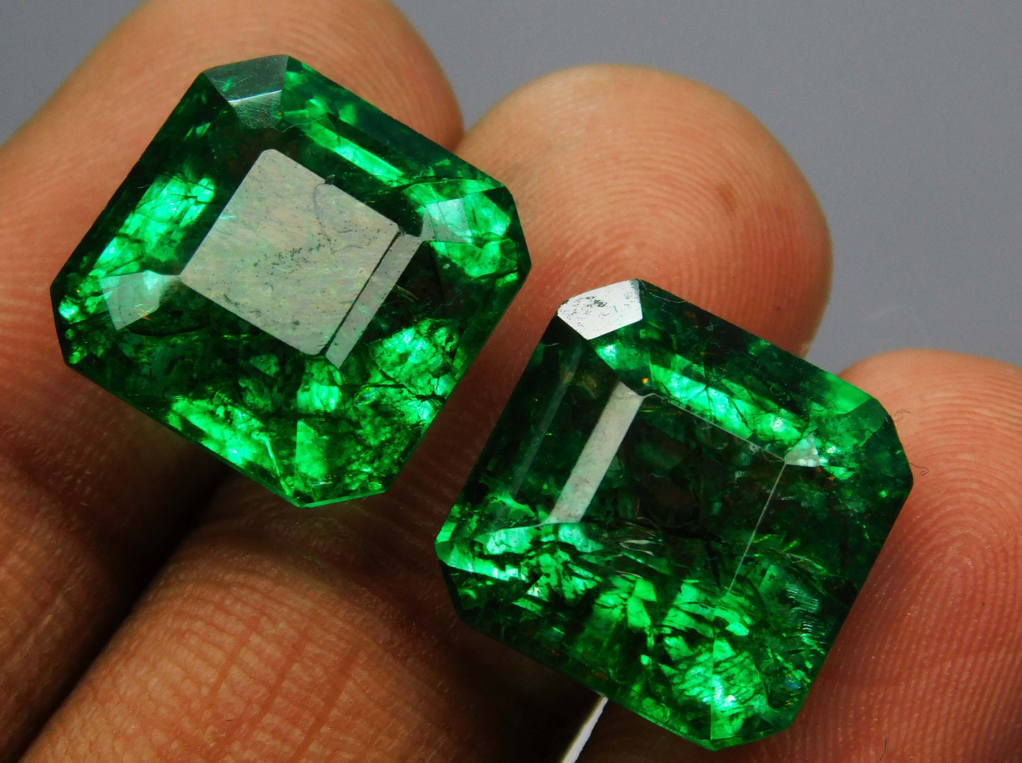 Green Emerald CERTIFIED 21.20 Ct Natural Loose Gemstone Pair Square Cut