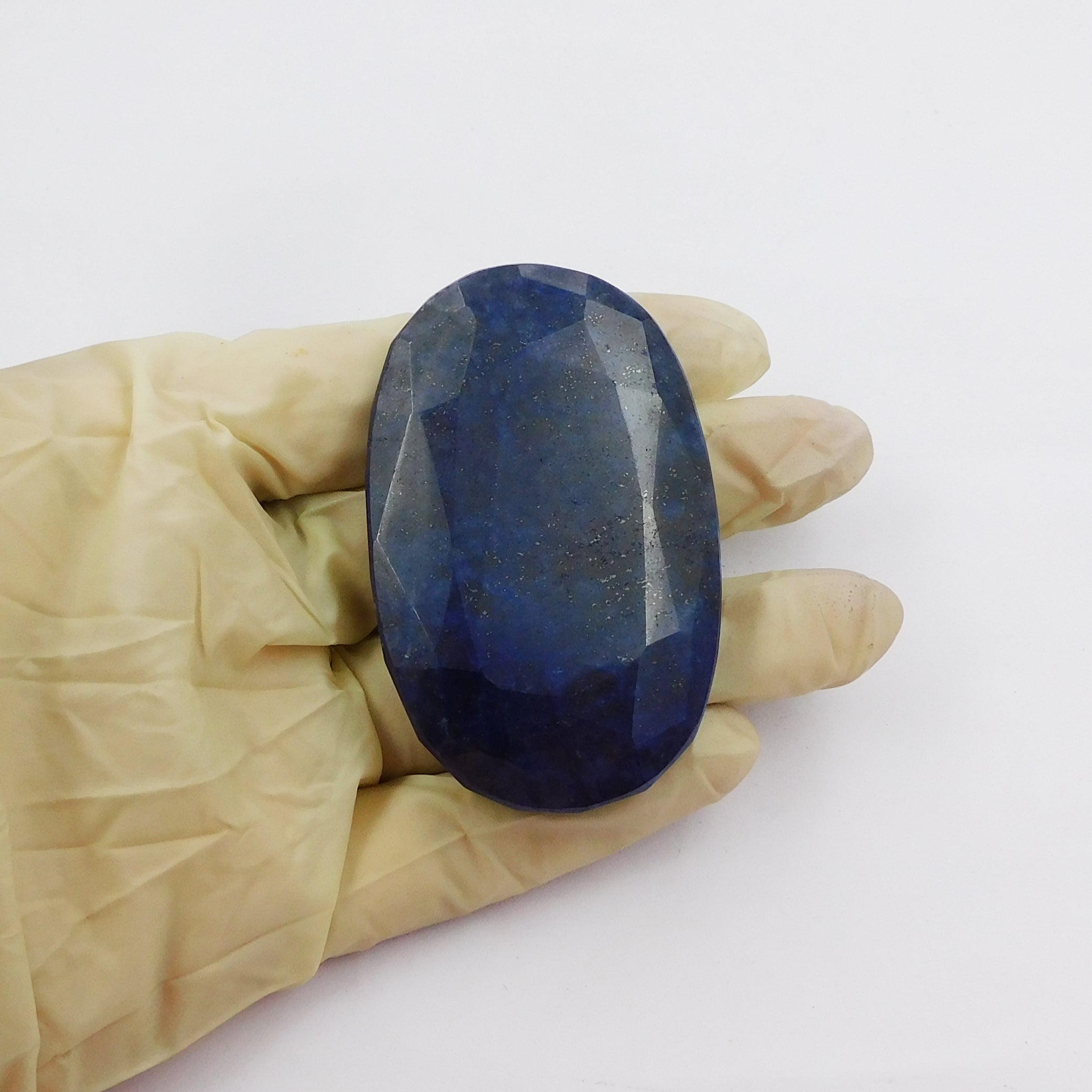 Unique Quality Exclusive Rare Collection Sapphire 540.60 Carat Blue Sapphire Stone faceted Oval Shape Stone Certified Natural Loose Gemstone Sapphire Help to bring good luck and success