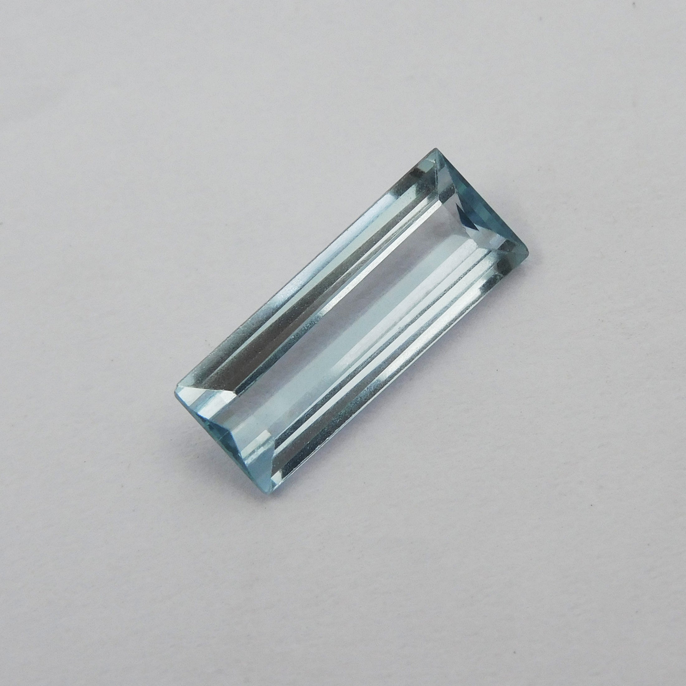 Natural Baguette Shape Loose Gemstone CERTIFIED 4.85 Ct A++ Blue Aquamarine