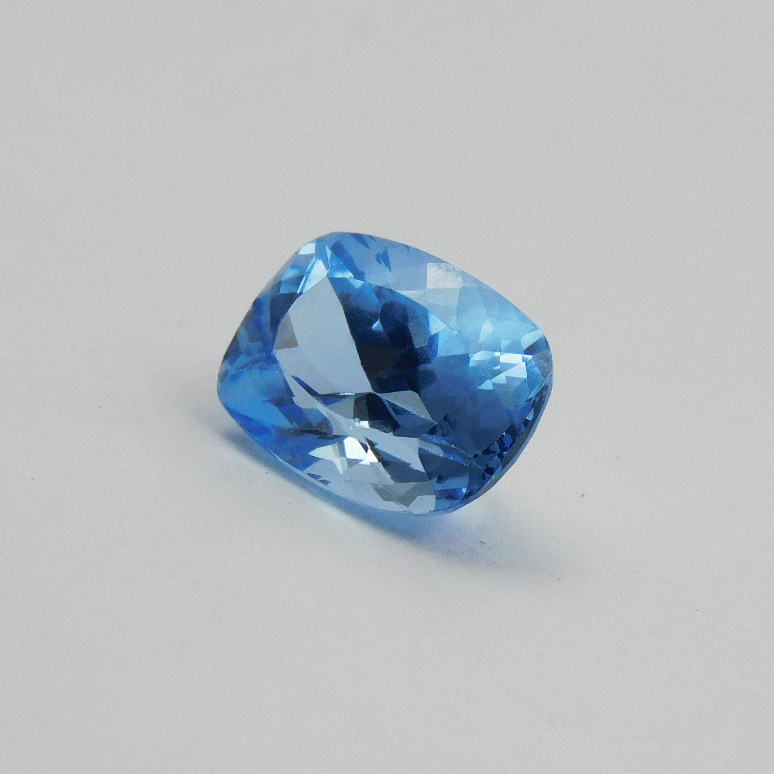 4.05 Ct CERTIFIED Cushion Shape Blue Color NATURAL Sapphire Loose Gemstone