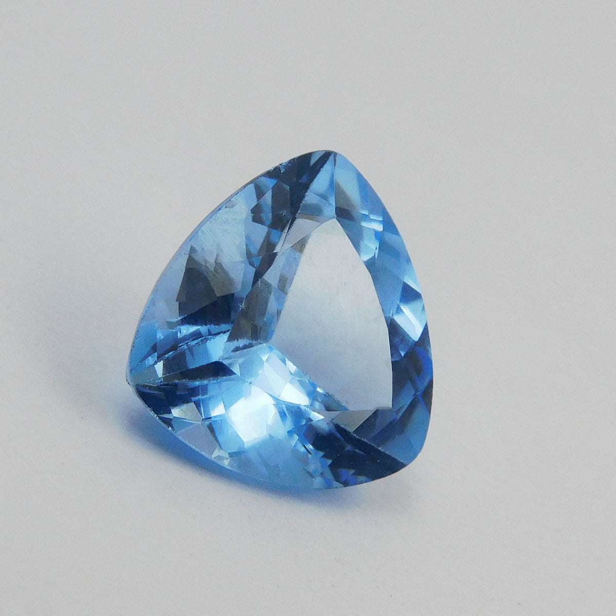 Natural 6.45 Carat Trillion Shape Blue CERTIFIED Sapphire Loose Gemstone