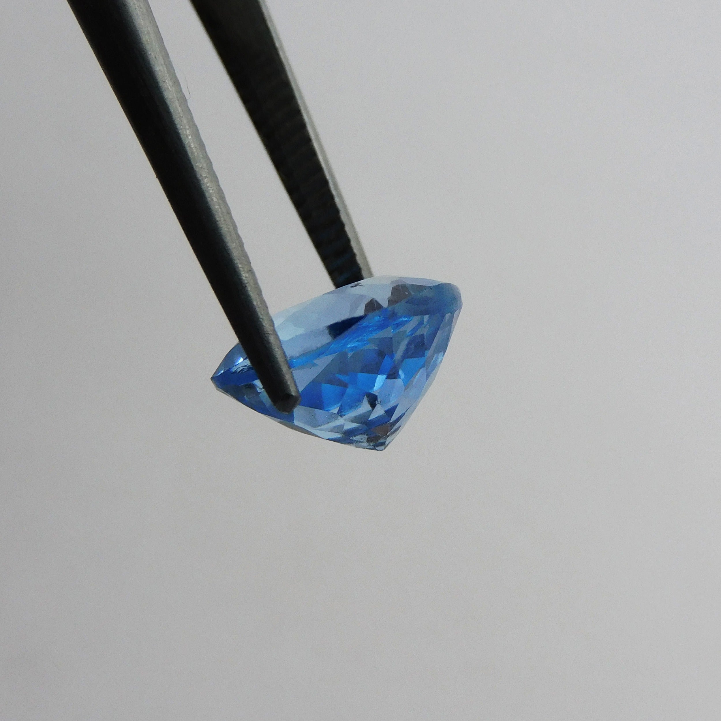 Square Cushion Shape Blue 3.85 Carat Natural Sapphire Loose Gemstone CERTIFIED