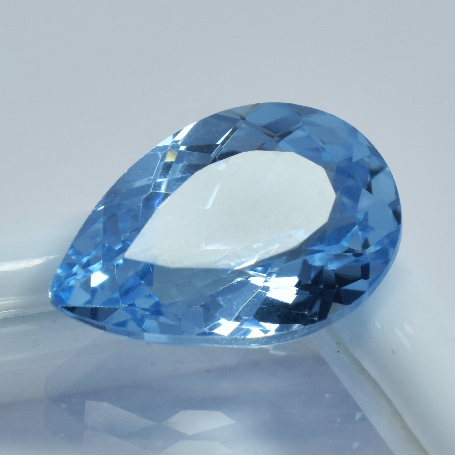 Natural Blue Sapphire 10.23 Carat Natural Flawless Ceylon Sapphire Certified Blue Pear Shape Loose Gemstone Most Genuine Blue Sapphire For Jewelry Making Gemstone Natural Blue Sapphire Gemstone - Free Delivery Free Gift