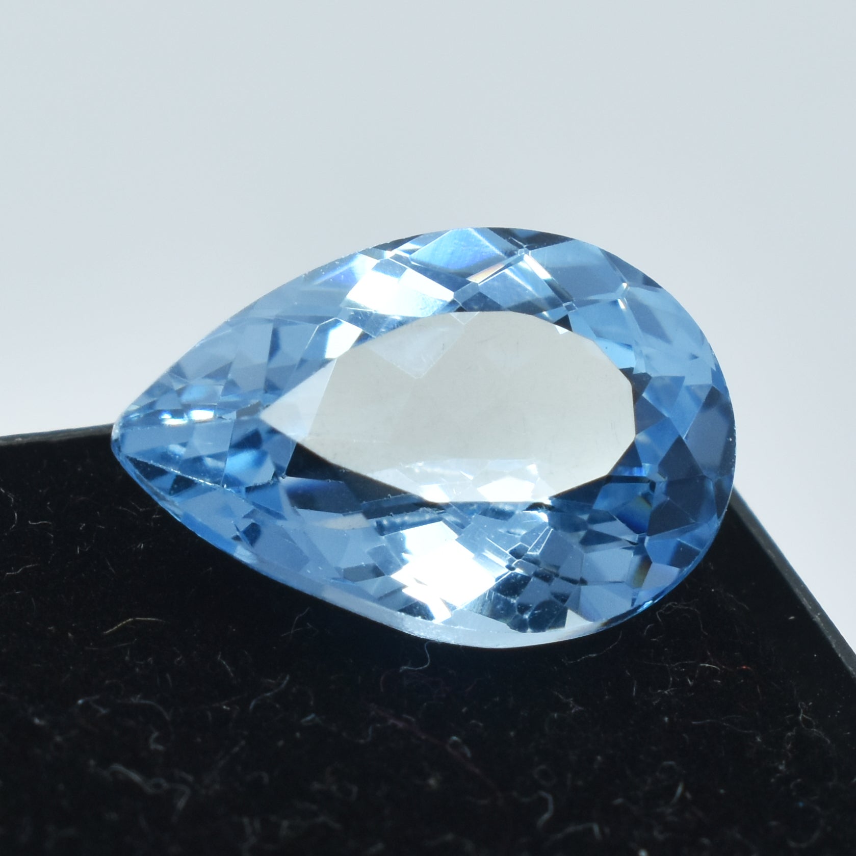 Natural Blue Sapphire 10.23 Carat Natural Flawless Ceylon Sapphire Certified Blue Pear Shape Loose Gemstone Most Genuine Blue Sapphire For Jewelry Making Gemstone Natural Blue Sapphire Gemstone - Free Delivery Free Gift