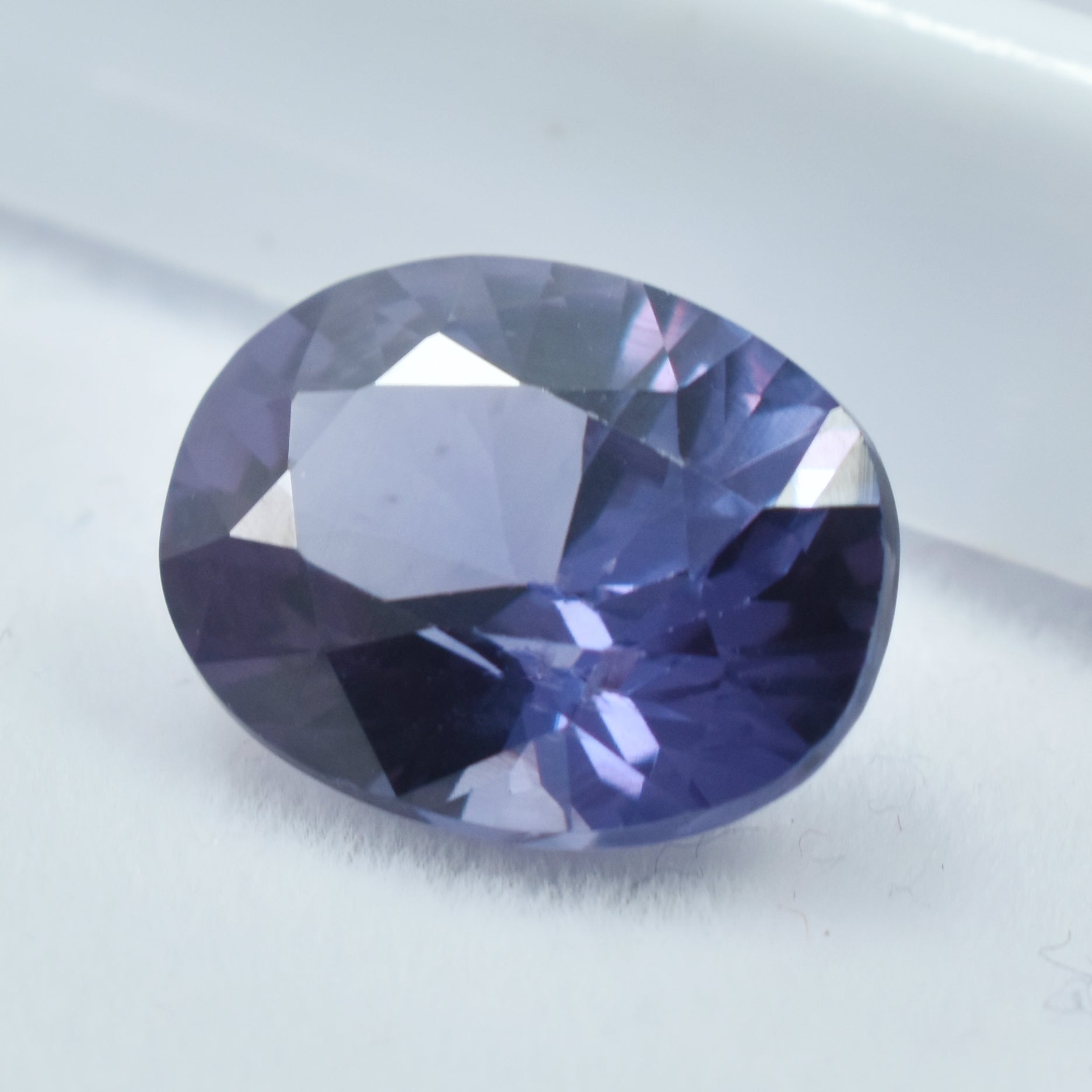 Beautiful Oval Cut Certified Alex 7.00 Carat Natural Alexandrite Color-Change Loose Gemstone