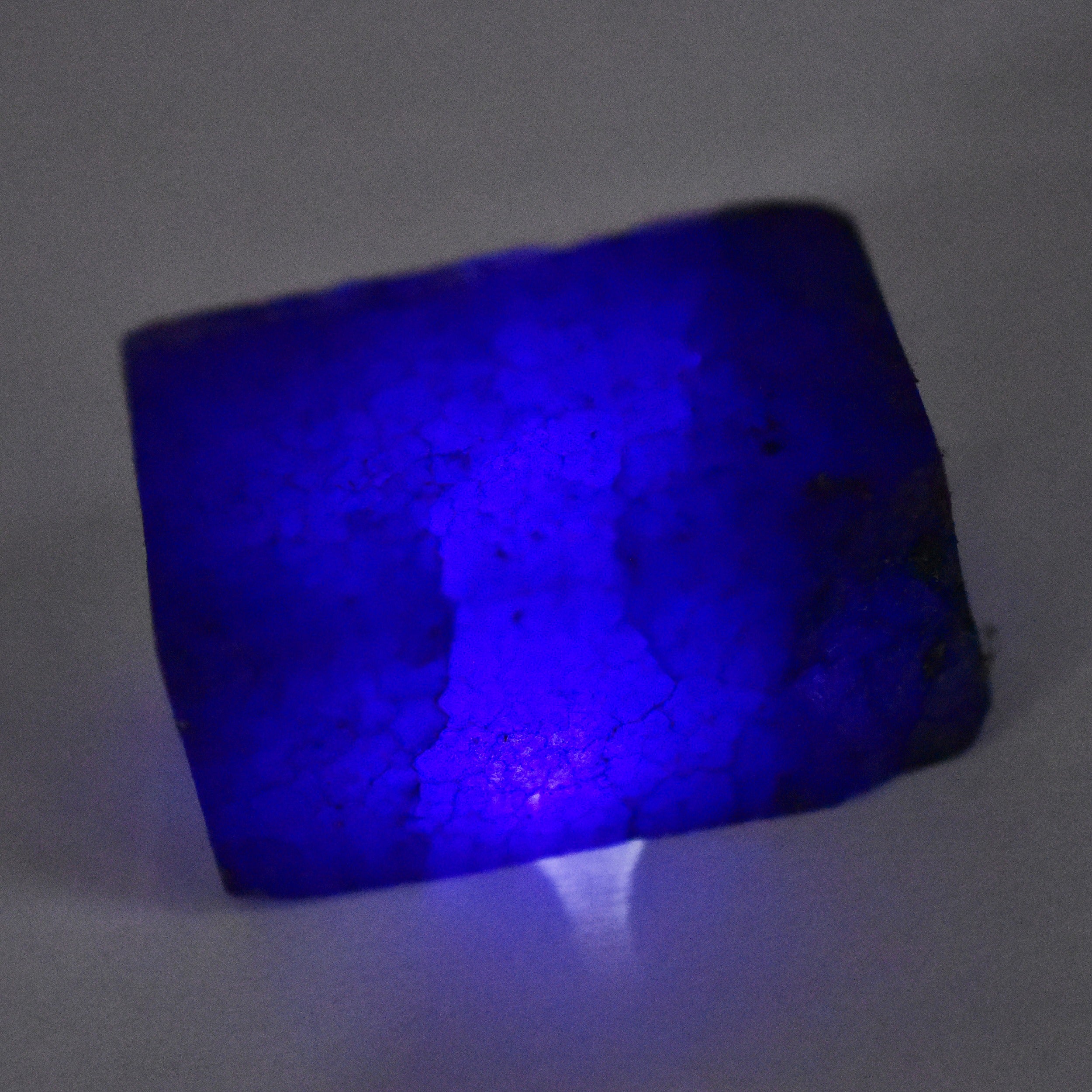 Certified Natural Blue Sapphire Earth-Mined Row Rough 444 Carat Loose Gemstone Kashmiri Sapphire Natural Rough Gemstone Rare Collection Healing Earth-Mined