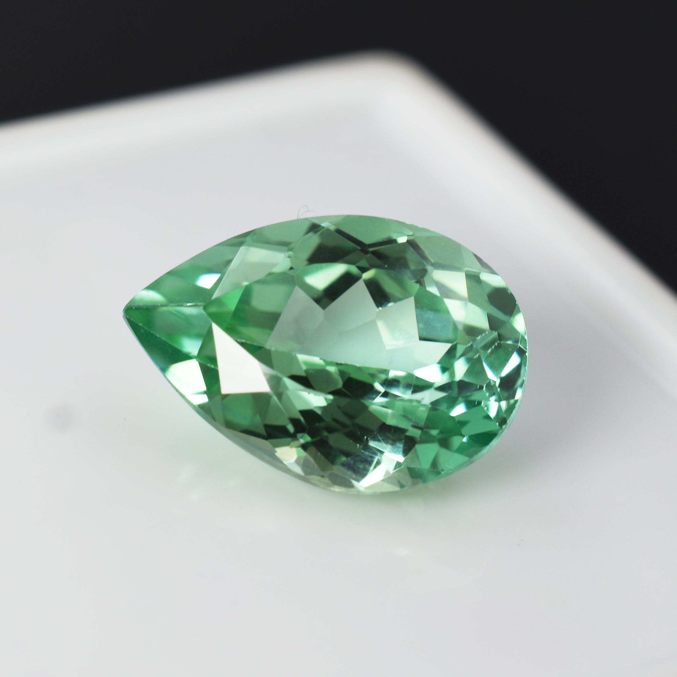 Pear Cut 7.95 Carat Natural Bluish Green Sapphire CERTIFEID Loose Gemstone Ring Size Sapphire | Free Delivery Free Gift