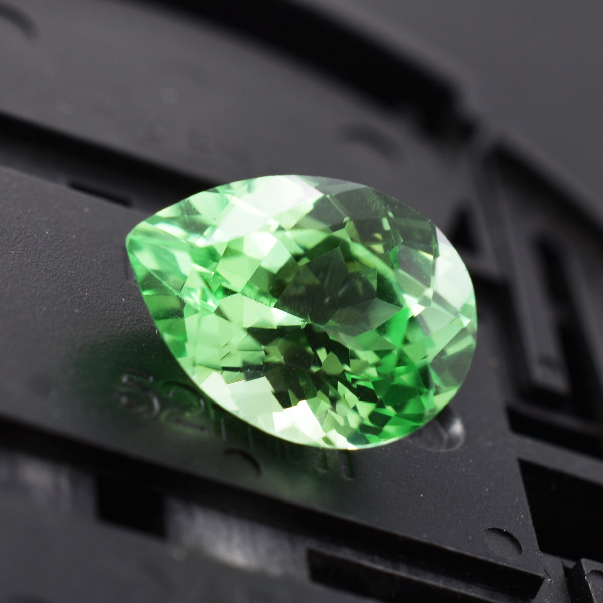 Natural Bluish Green Sapphire 5.90 Carat Pear Cut Montana Sapphire For Ring Making Loose Gemstone CERTIFIED