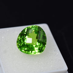 Natural Green Peridot Pear Cut 12.00 Carat Loose Gemstone Certified Pendant Size Stone