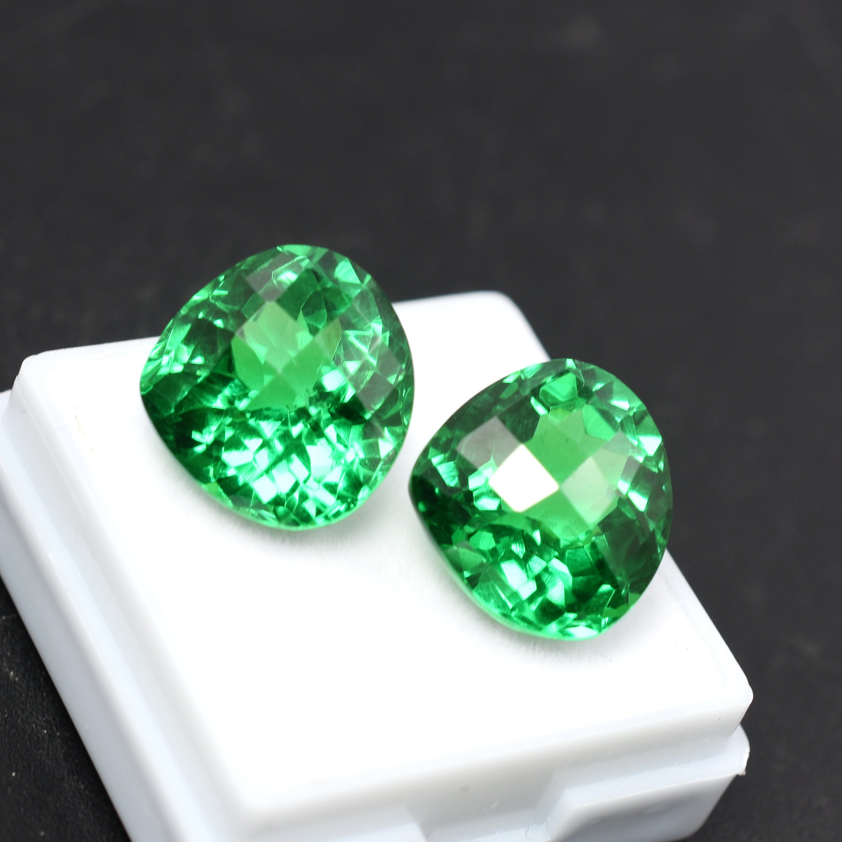 For Beautiful Necklace Tsavorite Garnet !! 24.60 Carat Pair Natural Green Garnet Certified Loose Gemstone