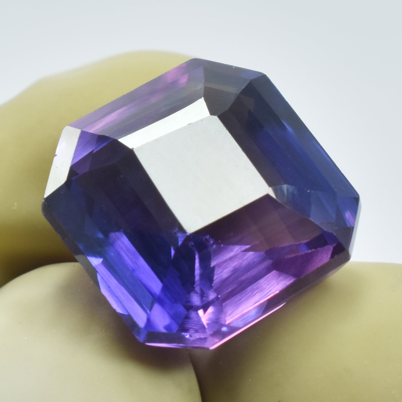 Beautiful Purple Sapphire Gem 9.65 Ct Natural Color Change Certified Loose Gemstone | Free Delivery Free Gift | Best Offer