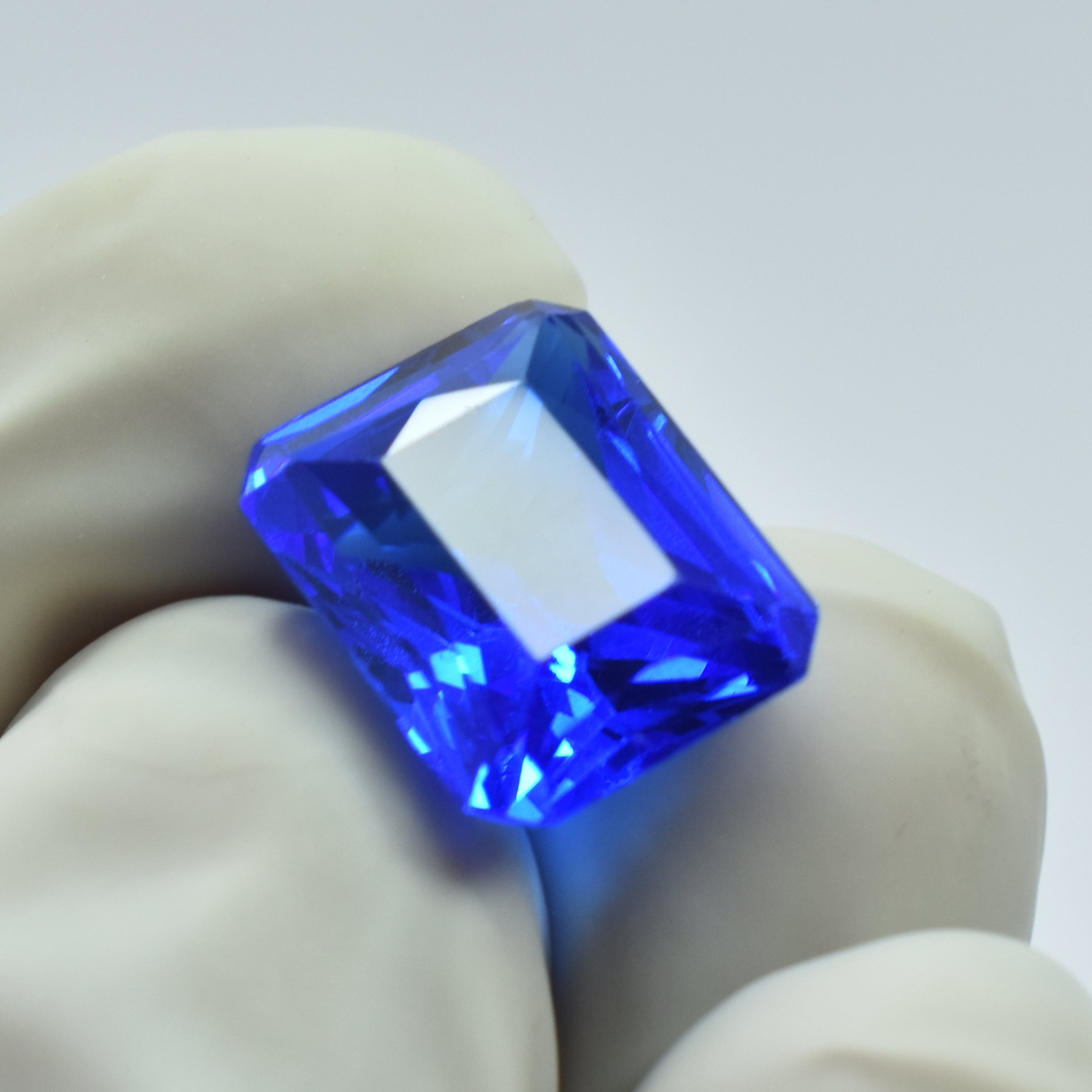 Natural Blue Tanzanite 4.70 Carat Emerald Cut Certified Loose Gemstone Tanzania Tanzanite Gem Best For Emotional Healing Etc