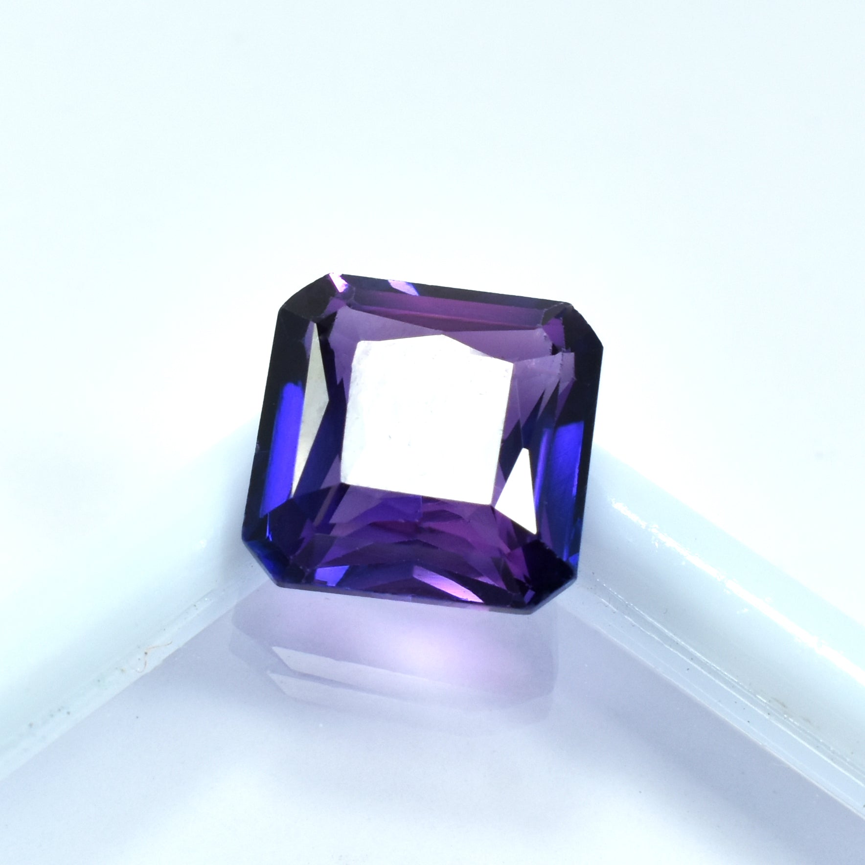 Offering The Beauty And Durability !!! Natural Certified Loose Gemstone 7.65 Carat Purple Color Change Sapphire Square Shape | Free Shipped & Gift | Bumper Offer