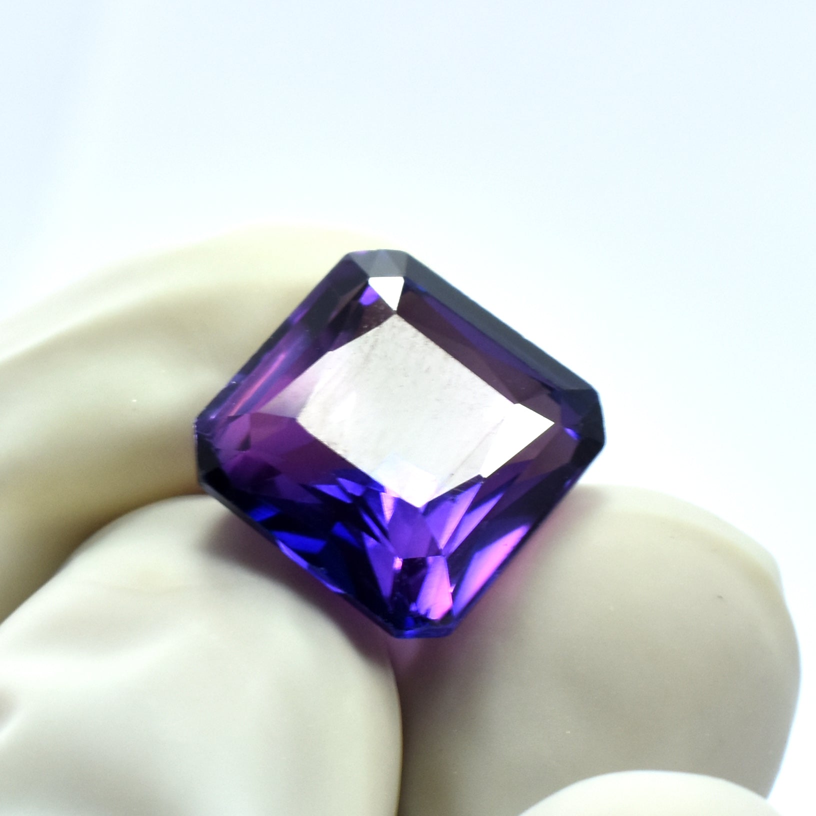Offering The Beauty And Durability !!! Natural Certified Loose Gemstone 7.65 Carat Purple Color Change Sapphire Square Shape | Free Shipped & Gift | Bumper Offer