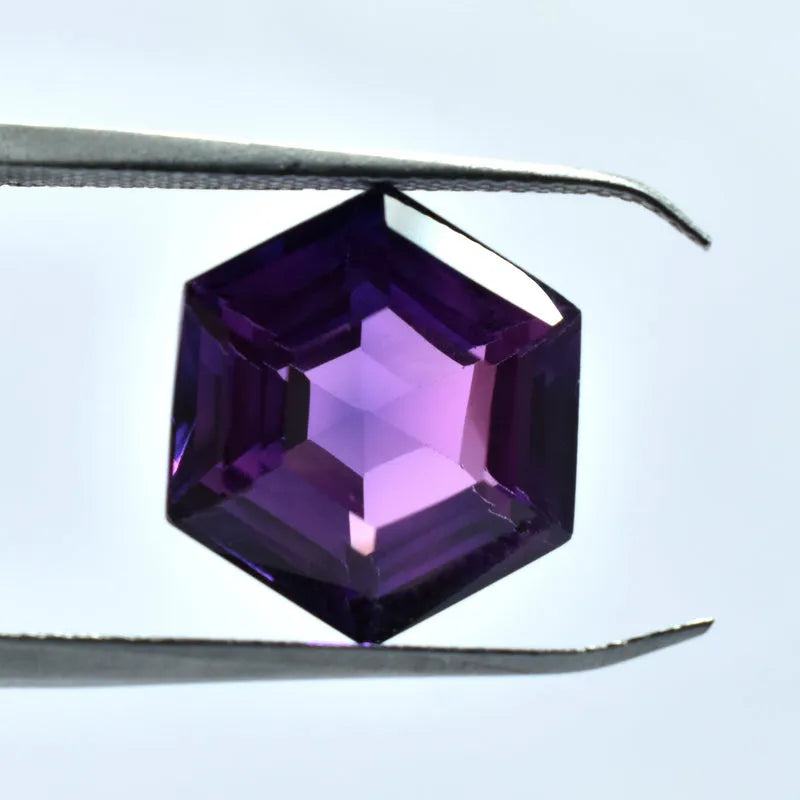 11.84 Ct Purple Sapphire Color Change Gem premium quality