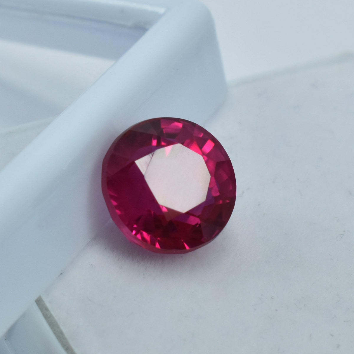 Round Shape 7.85 Carat Natural Certified Flawless Pink Ruby Loose Gemstone Best For Safety And Security