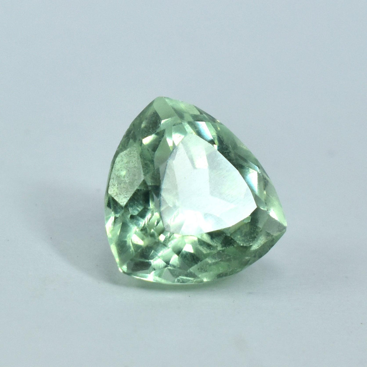 Natural 3.20 Carat Trillion Shape Bluish Green Montana Sapphire Certified Loose Gemstone Symbolism Sapphire Gemstone