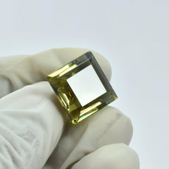 Mind Blowing Russian Color-Change Alexandrite 10.00 Carat Square Shape Natural Alexandrite Color Change Certified Loose Gemstone Ring Size Gemstone Gift For Your Friends