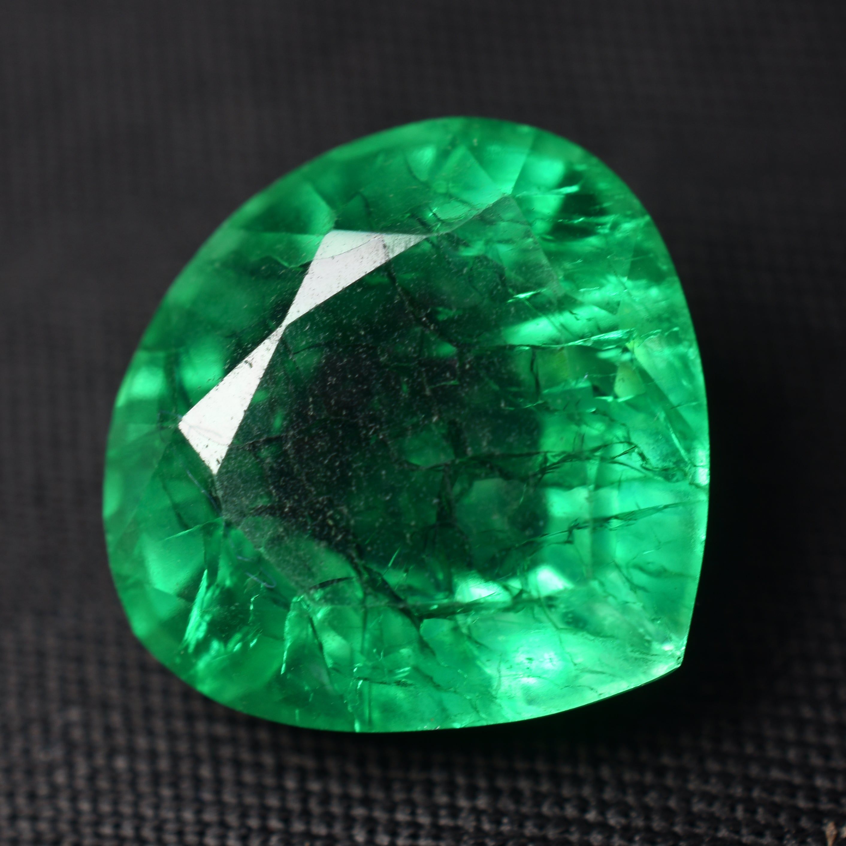 Colombian Emerald Green Gem 10.32 Ct Natural Green Emerald Pear Cut Certified Natural Loose Gemstone Specially For Engagement Rings | Free Delivery Free Gift | Winter Sale