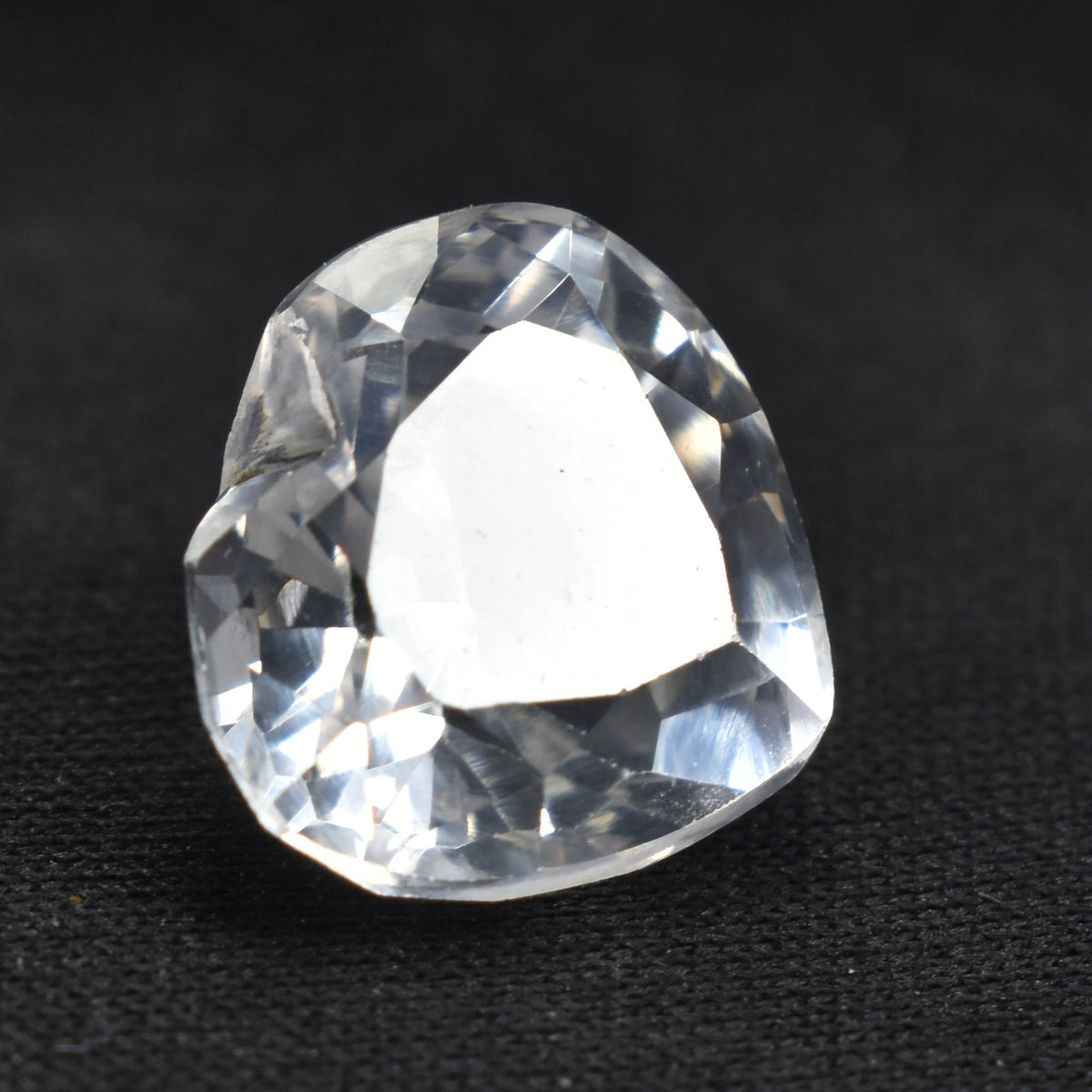 Attractive Ceylon Sapphire Natural 8.95 Carat Heart Shape White Sapphire Certified Loose Gemstone Free Shipment With Free Gift