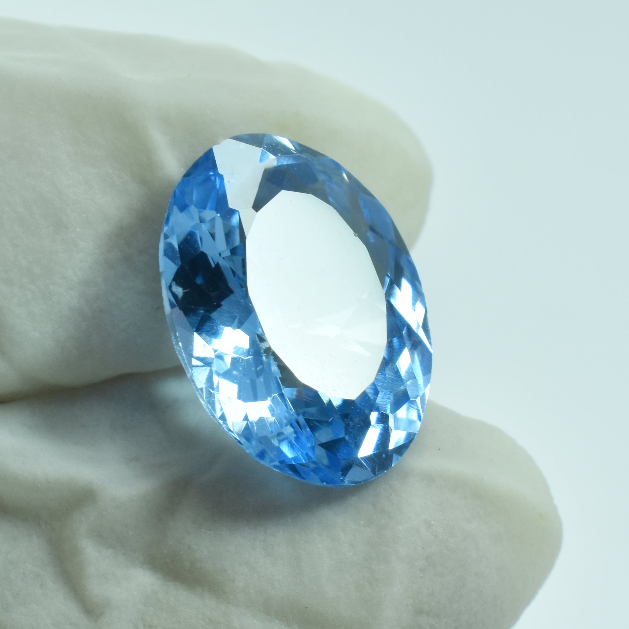 Certified Blue Sapphire 7.65 Carat Loose Gemstone Oval Cut Certified Natural Sapphire Ring Size Gem