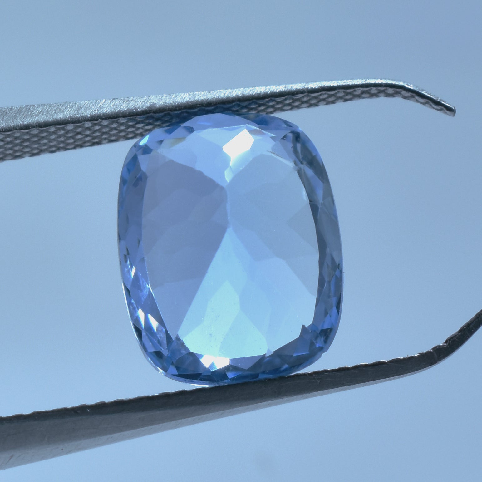 Beautiful Light Blue Color Sapphire 5.00 Carat Cushion Cut Certified Loose Natural Gemstone From Sri Lanka Sapphire