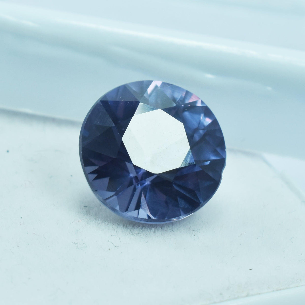 Most Demandable Alex 9.30 Carat Natural AA+ Certified Color Change Alexandrite Round Shape Loose Gemstone