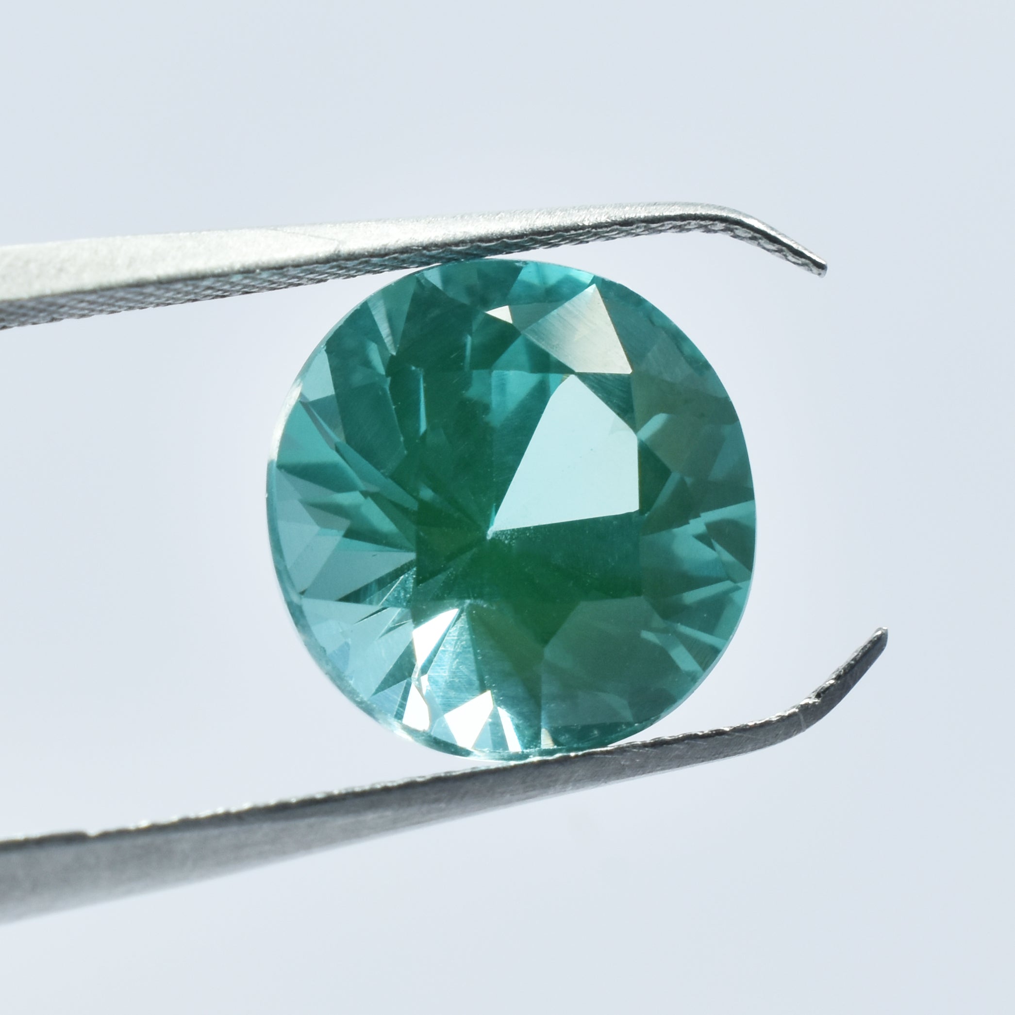 Sri-Lanka Sapphire Natural Rare Round Cut 7.85 Ct Bluish Green Sapphire Shape Natural Certified Loose Gemstone