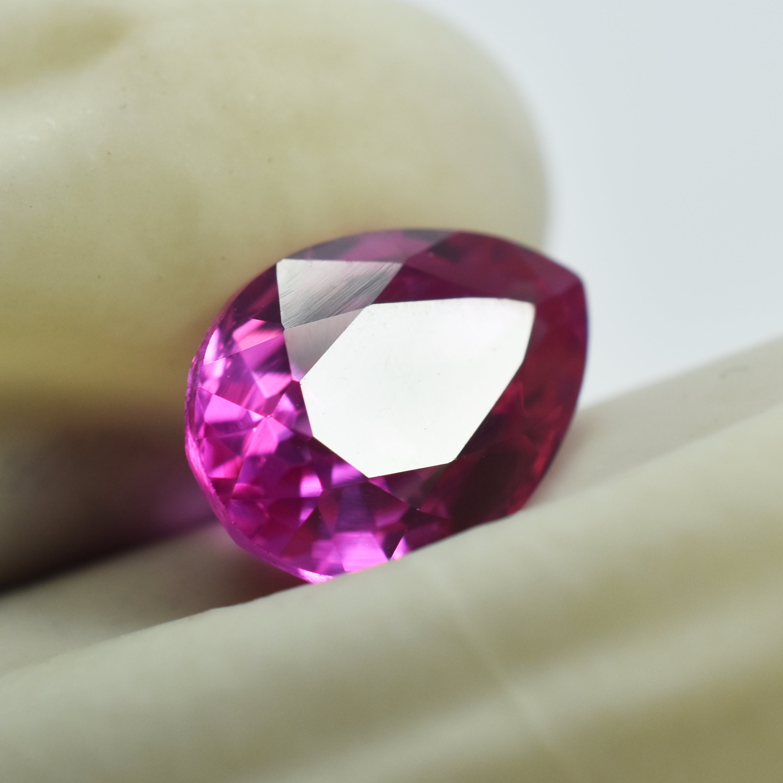 Excellent Pink Sapphire Certified 3.55 Ct Pear Cut Natural Sapphire Pink Loose Certified Gemstone