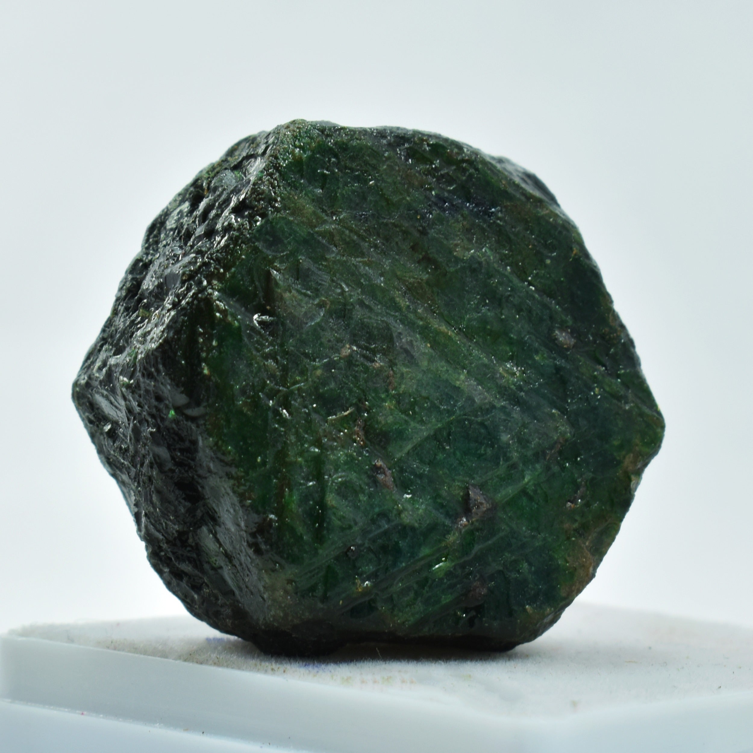 Emerald Natural 120.95 Carat Uncut Green Raw Rough Earth Mined Certified Raw Green Emerald Rough Gemstone For Making Gift | Free Delivery | Best Offer