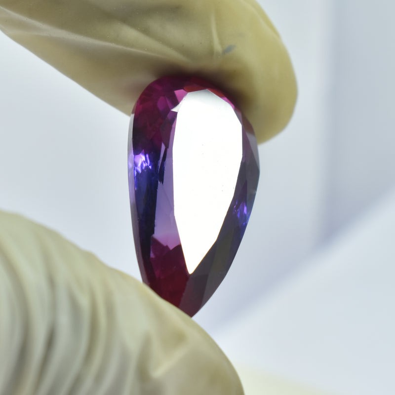 30.60 Ct Bi-Color Sapphire natural high clarity gemstone