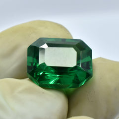 Natural Green Garnet 10.85 Carat Emerald Shape Certified Loose Gemstone Tsavorite Garnet