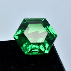 Natural Tsavorite Green Garnet Fancy Shape 9.85 Carat Natural Certified Garnet Green Pendant Making Loose Gemstone