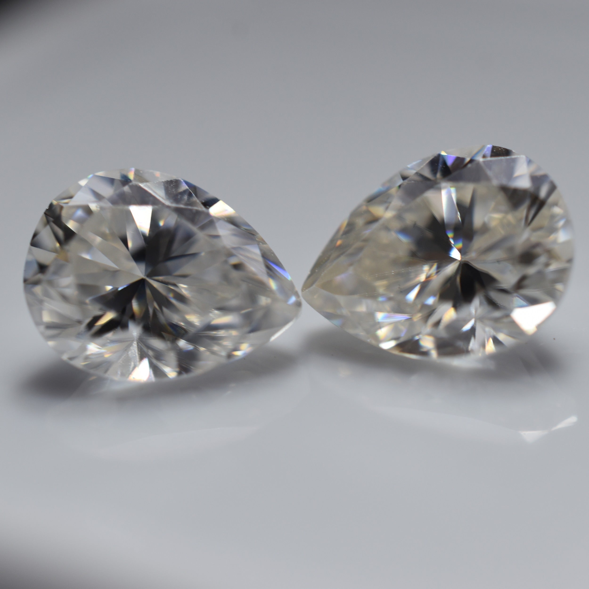 CERTIFIED Moissanite Pair Pear Shape Loose Gemstone 5x7 MM VVS1 D Color 2 Pcs