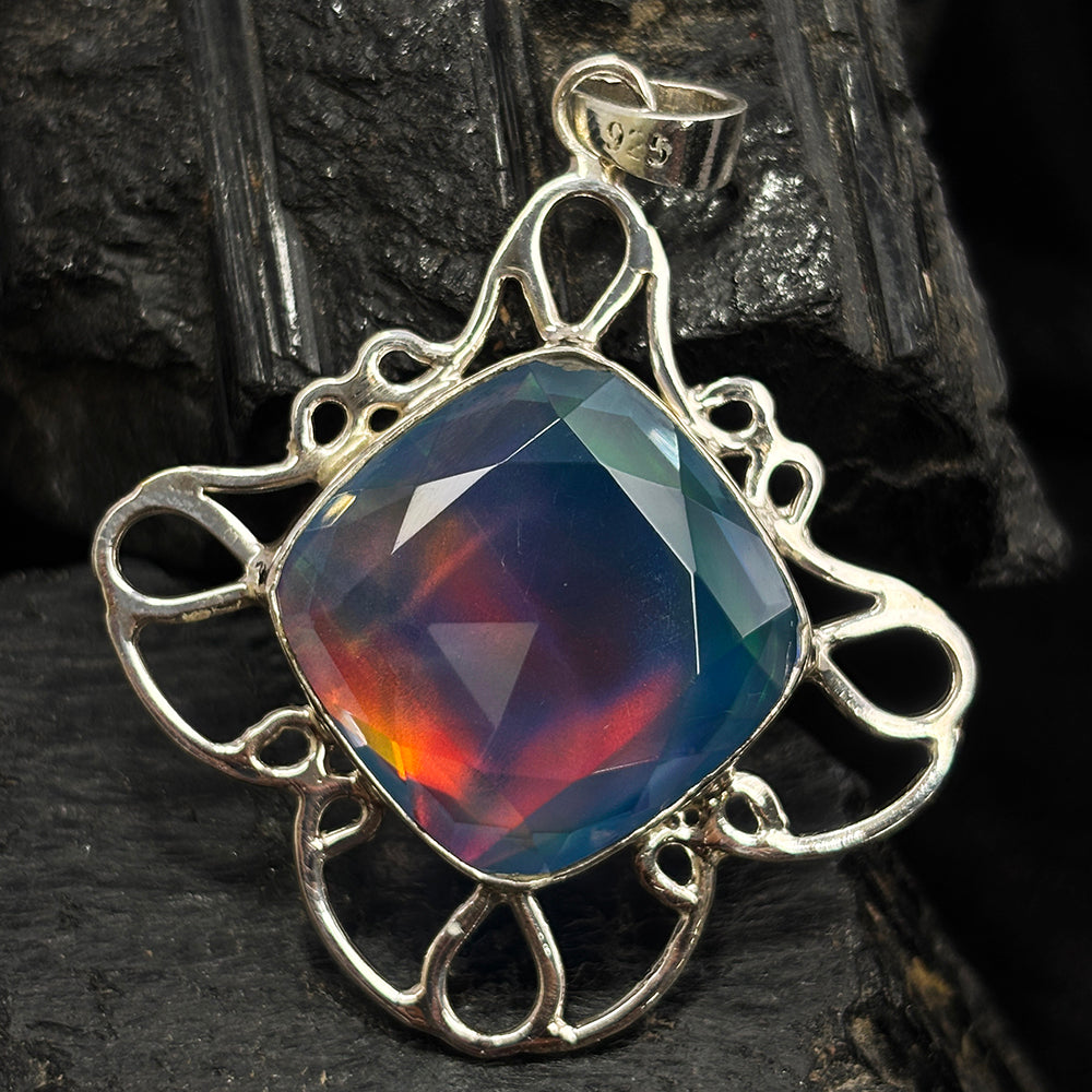 silver opal pendant India
