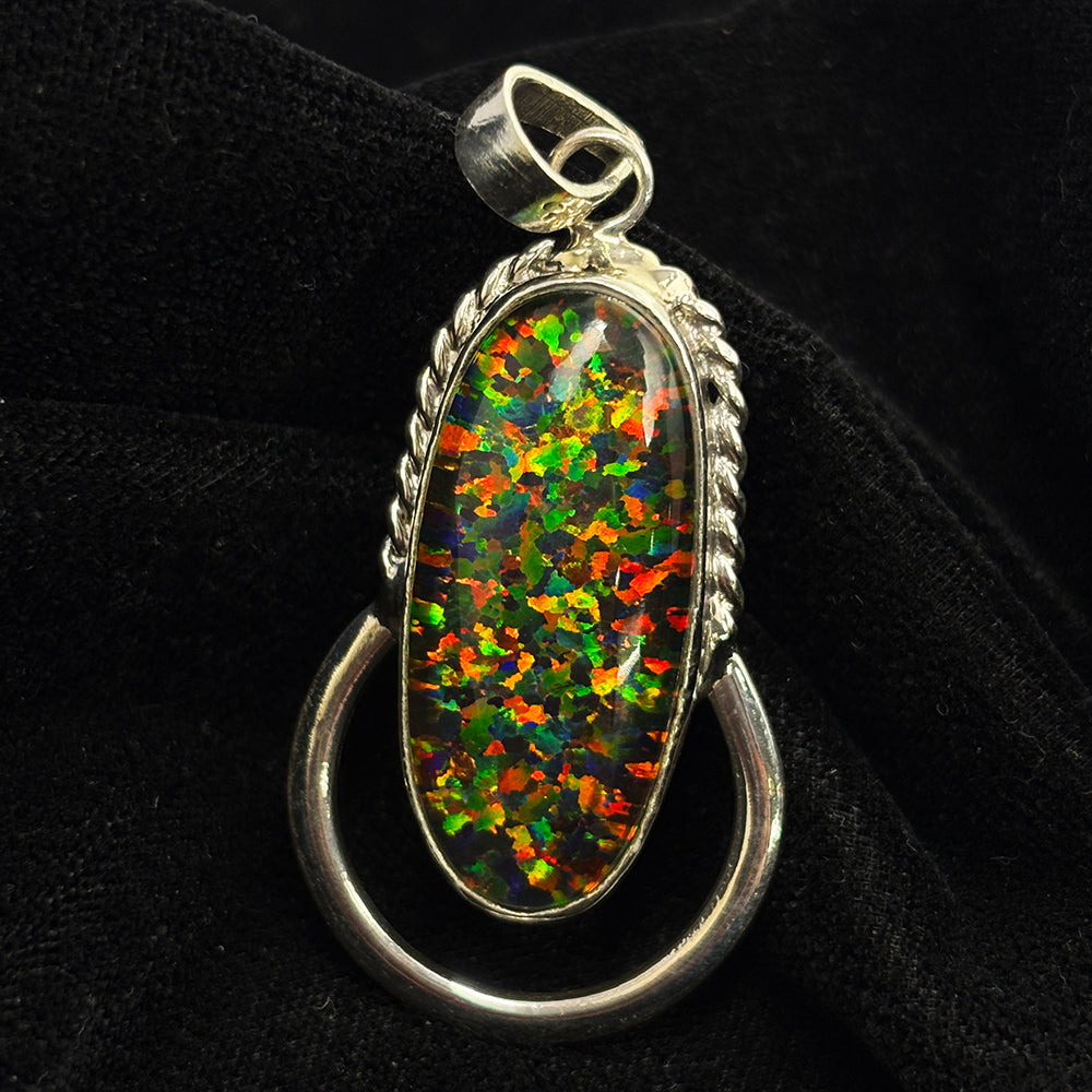 Extremely Rare 31 Ct Natural CERTIFIED 925 Starling Silvery Oval Pendant For Her