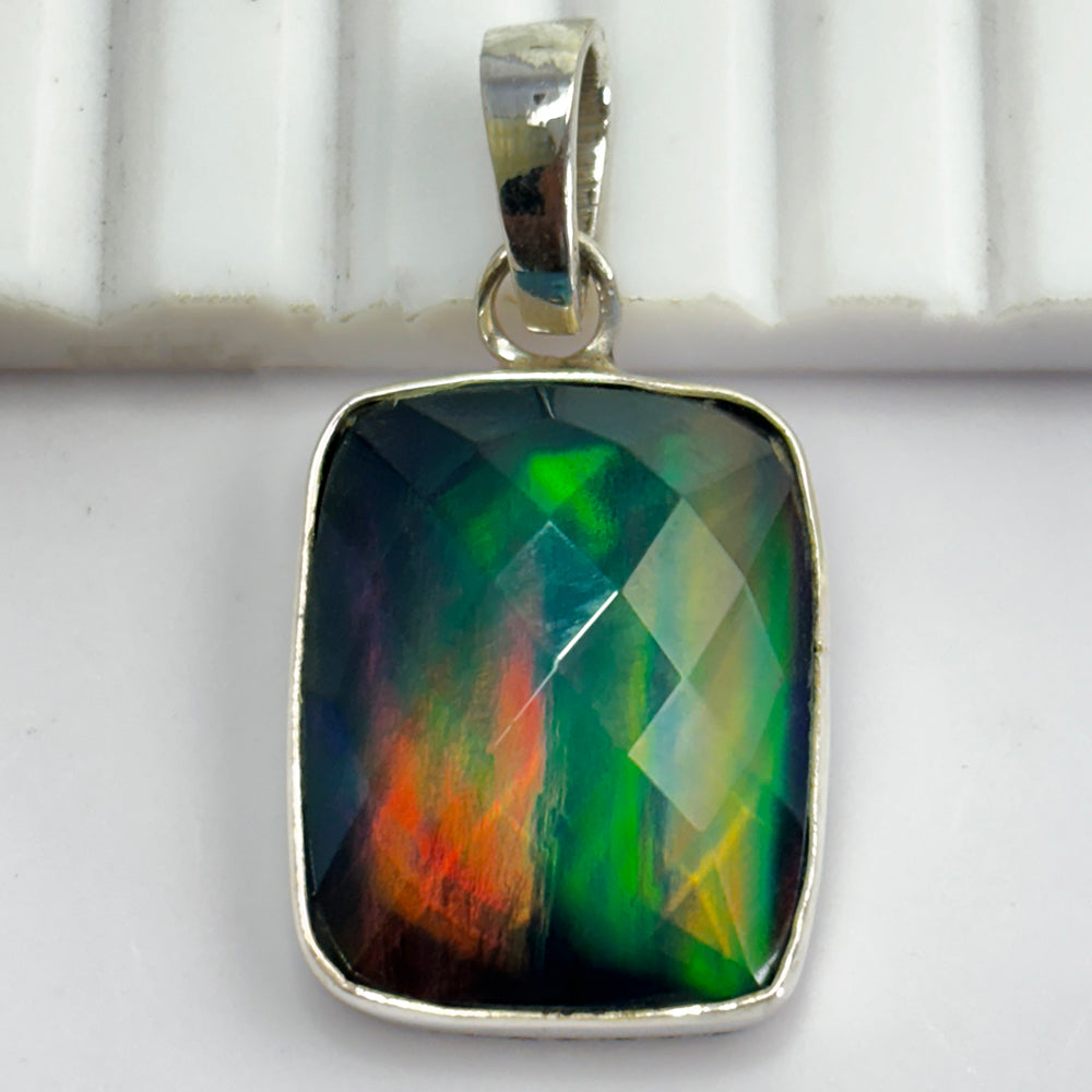 natural opal pendant online