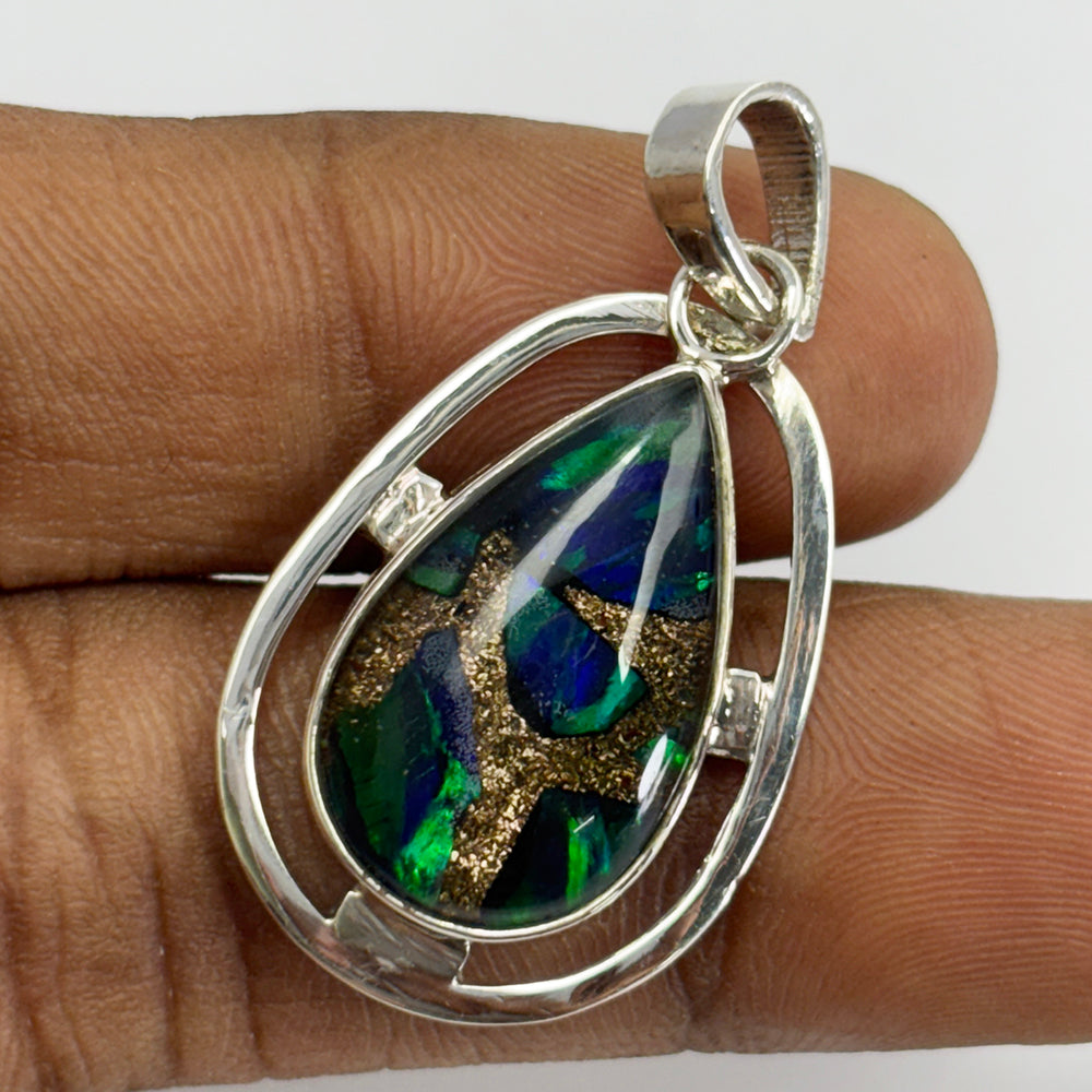 silver opal pendant India