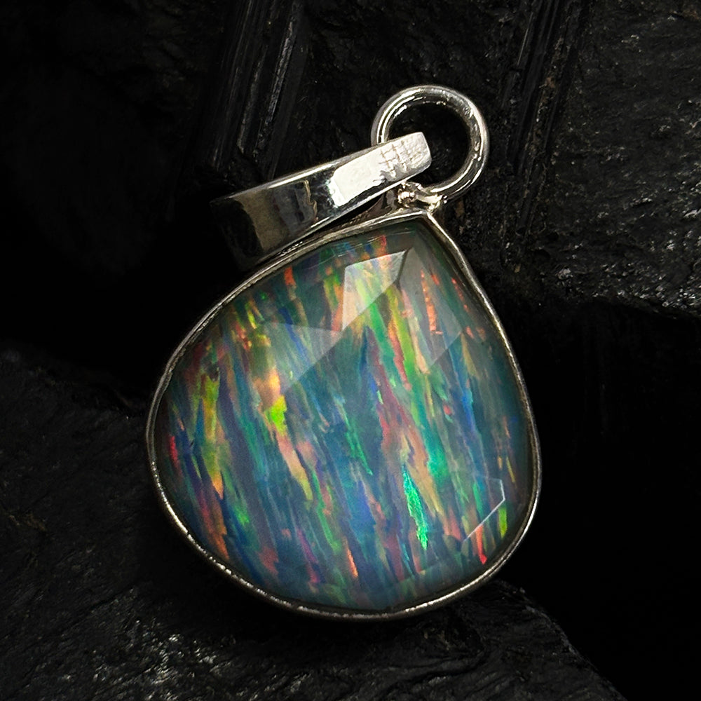 natural opal pendant online
